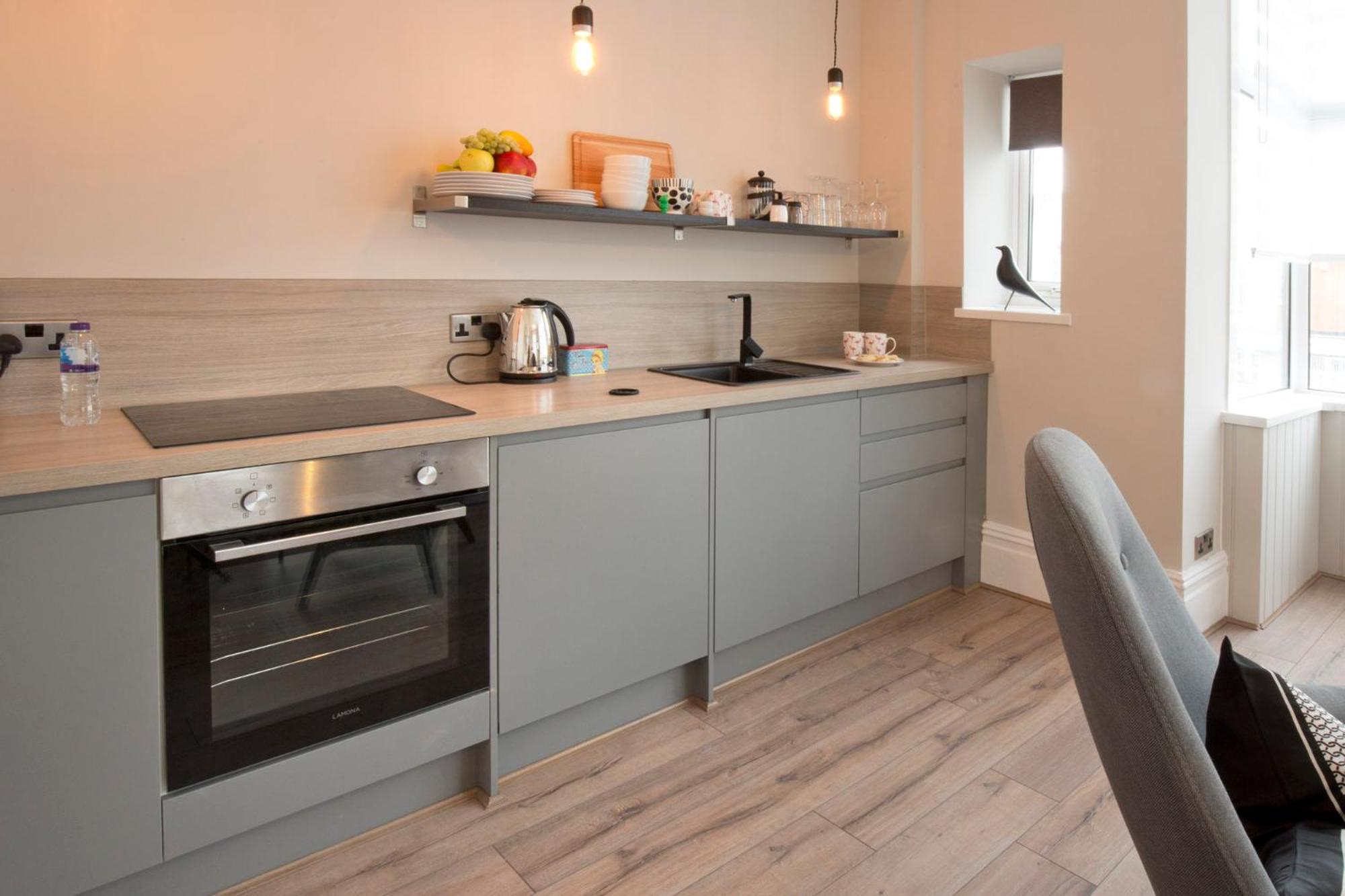 One-Bedroom Apartment - Photo 6