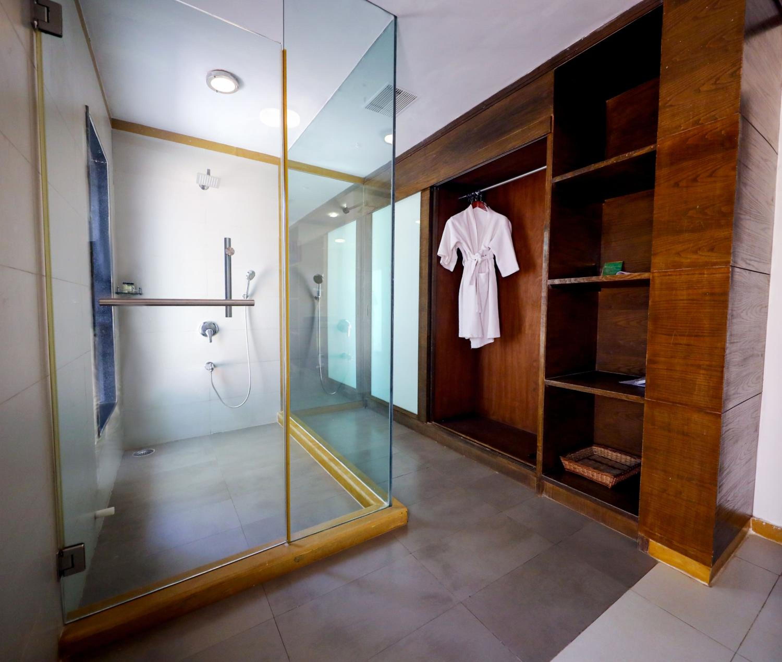 Hazel Suite - Photo 3