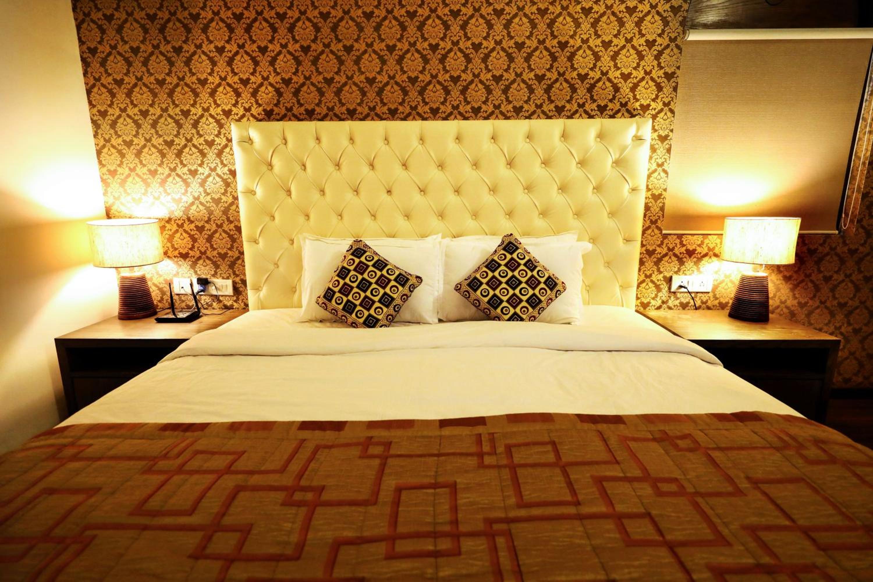 Hazel Suite - Photo 10