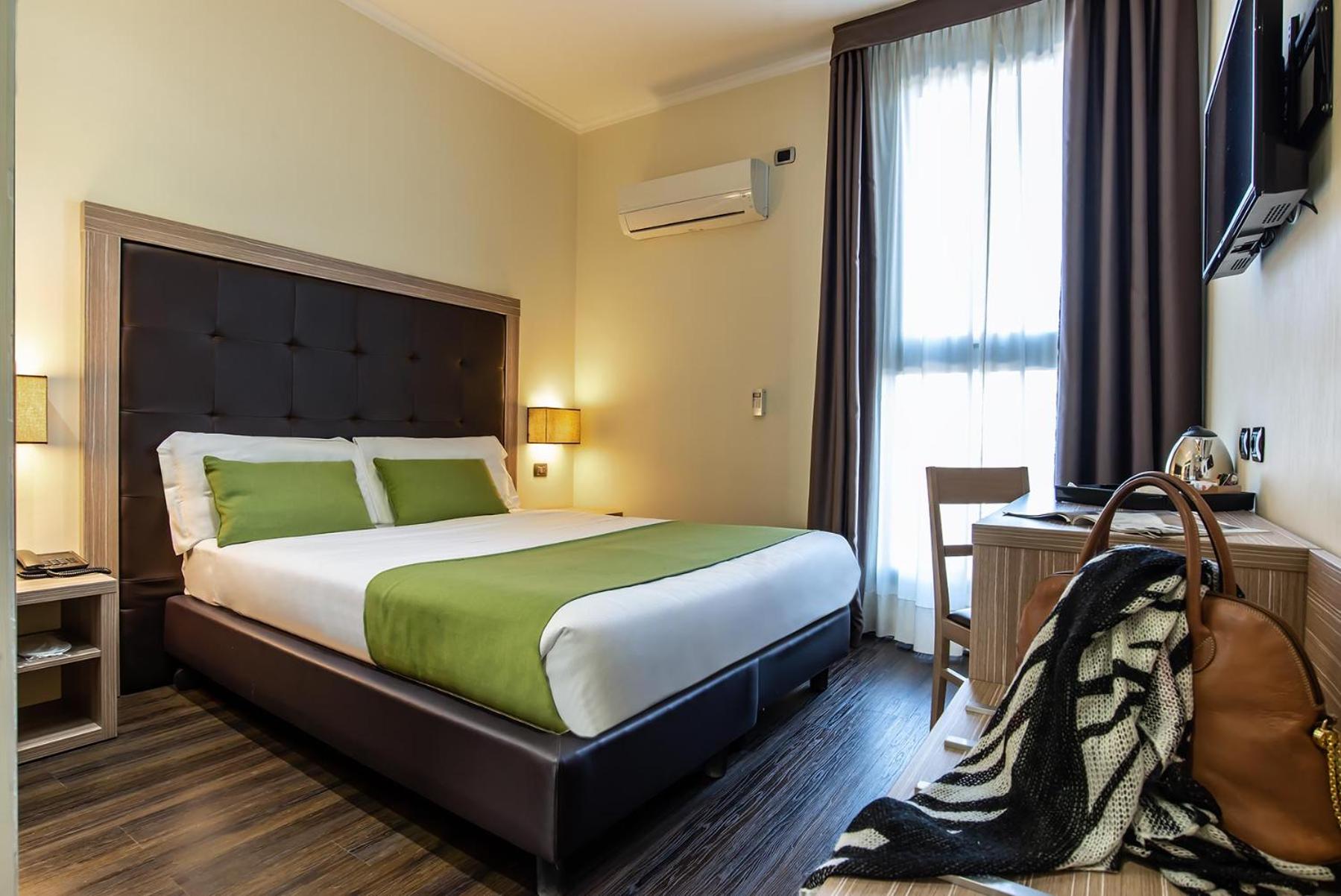 Superior Double or Twin Room - Photo 1