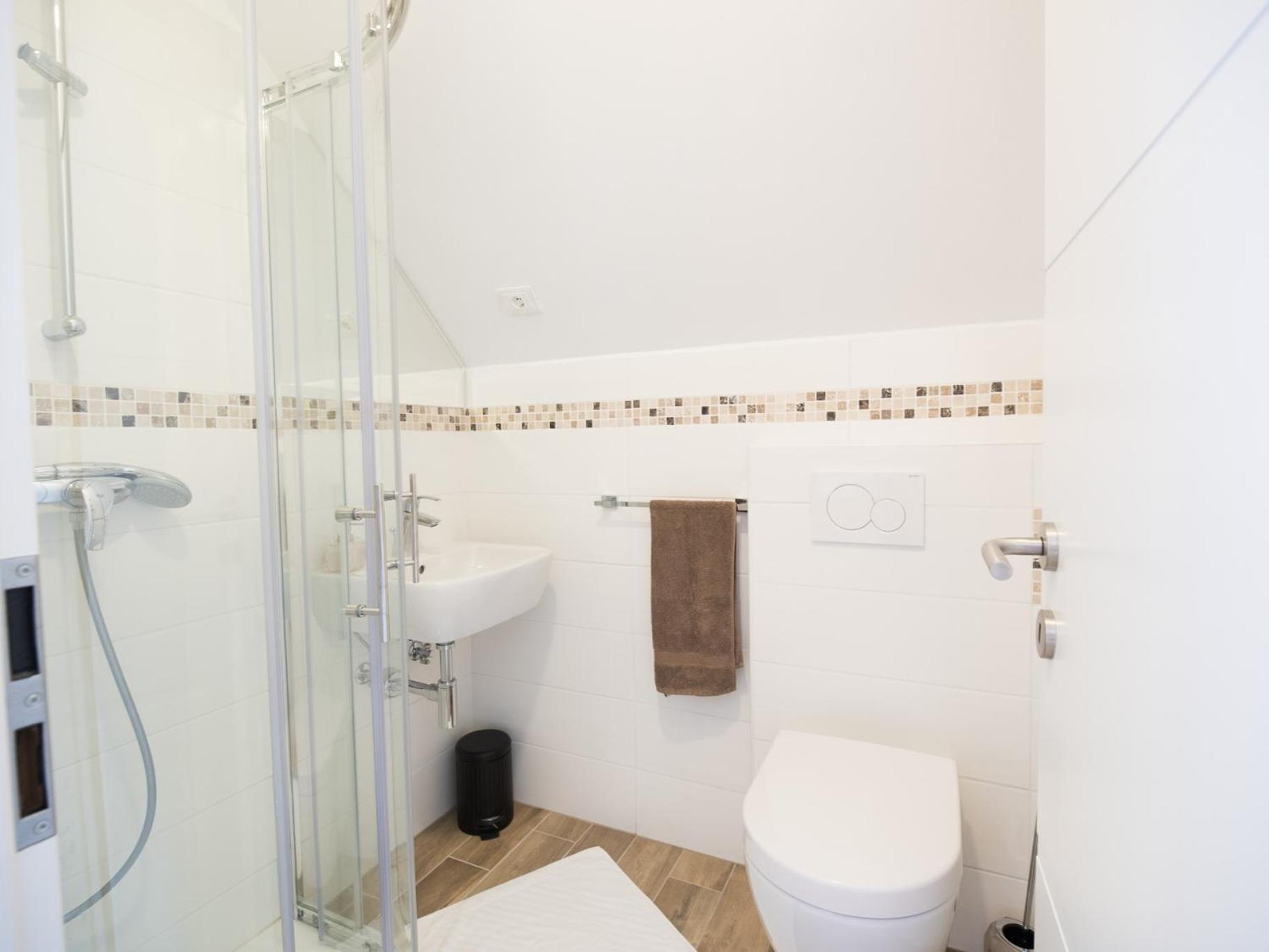 Double Room with Private Bathroom photo 3