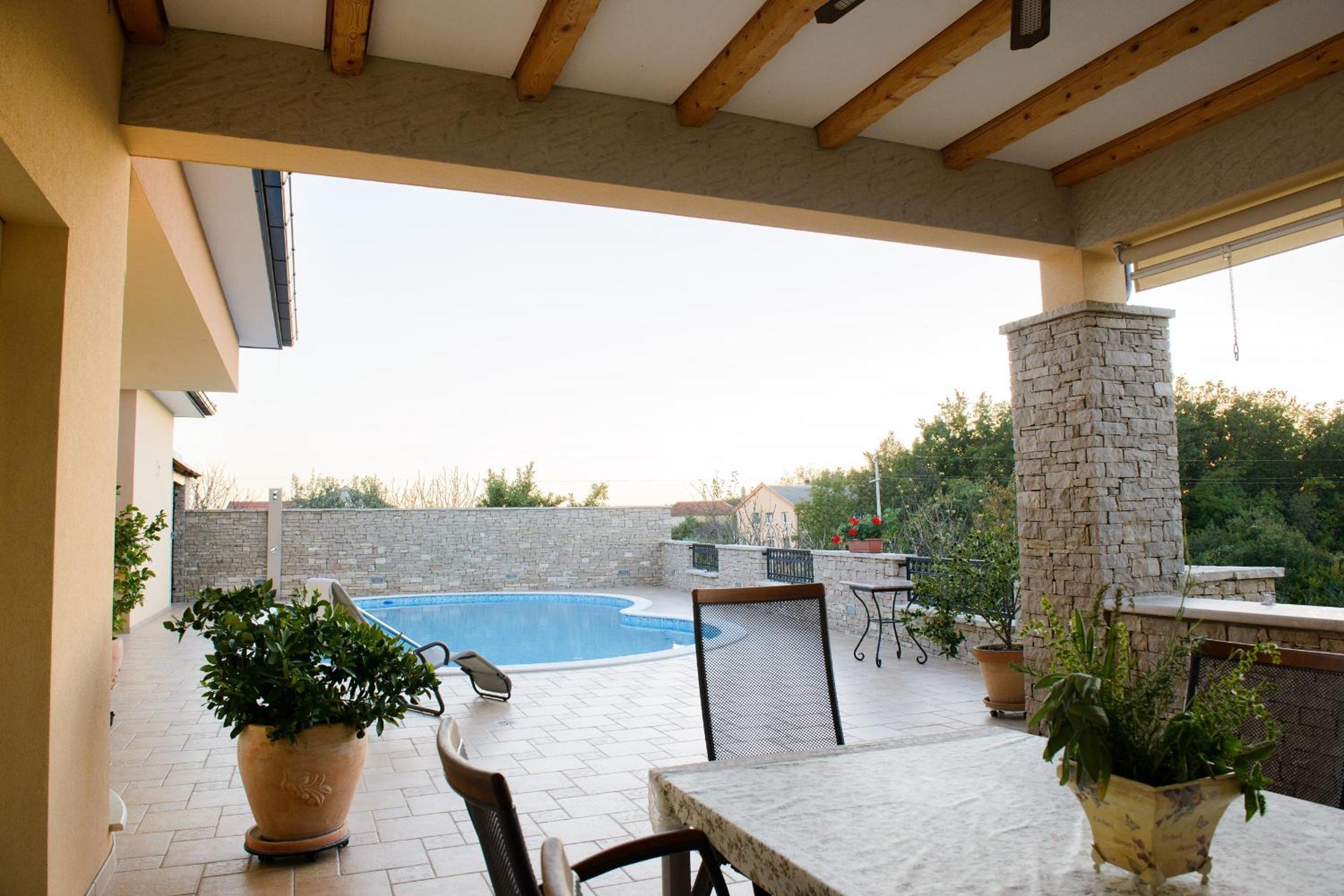 Villa - Photo 5