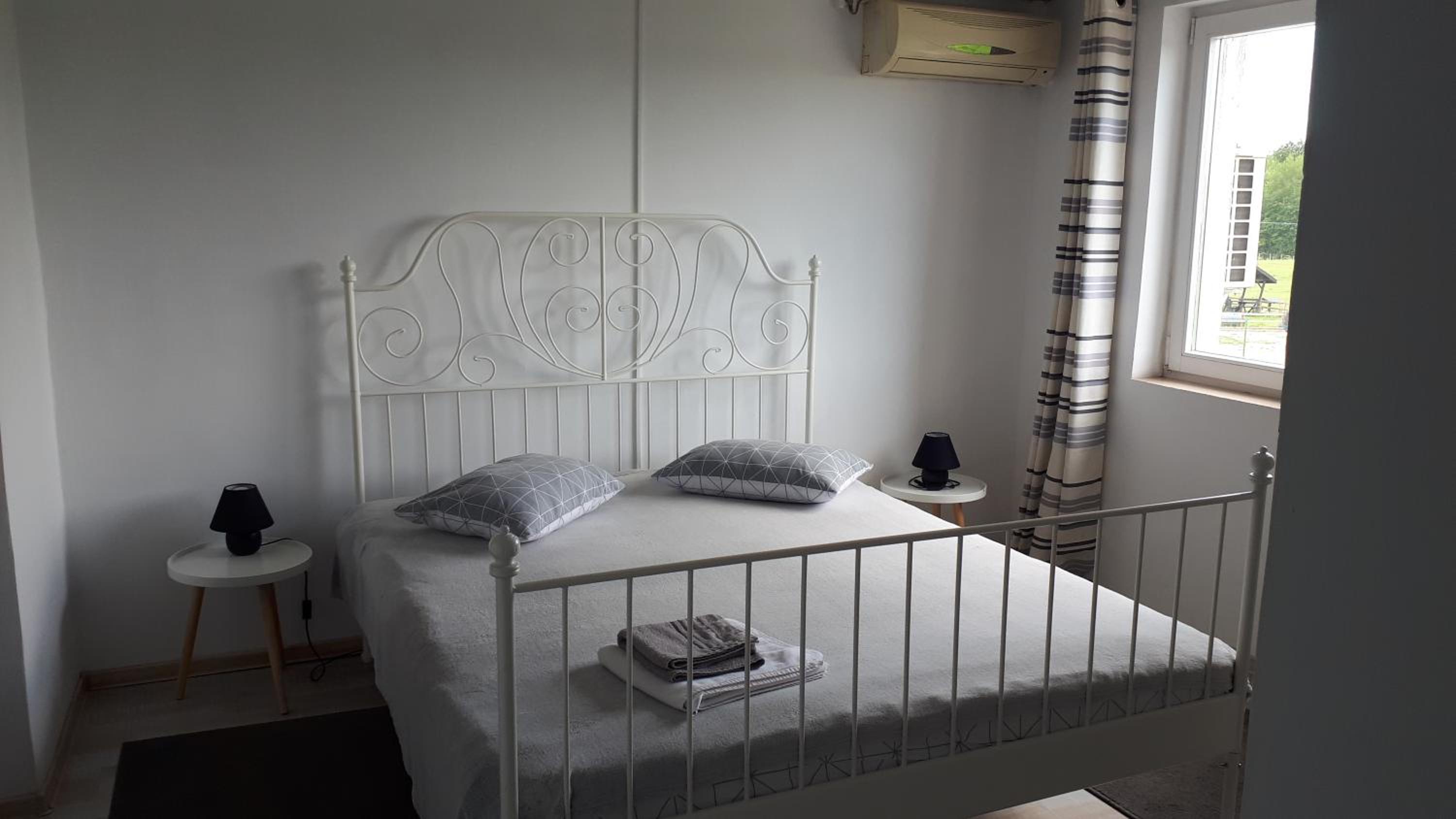 Double Room - Photo 36