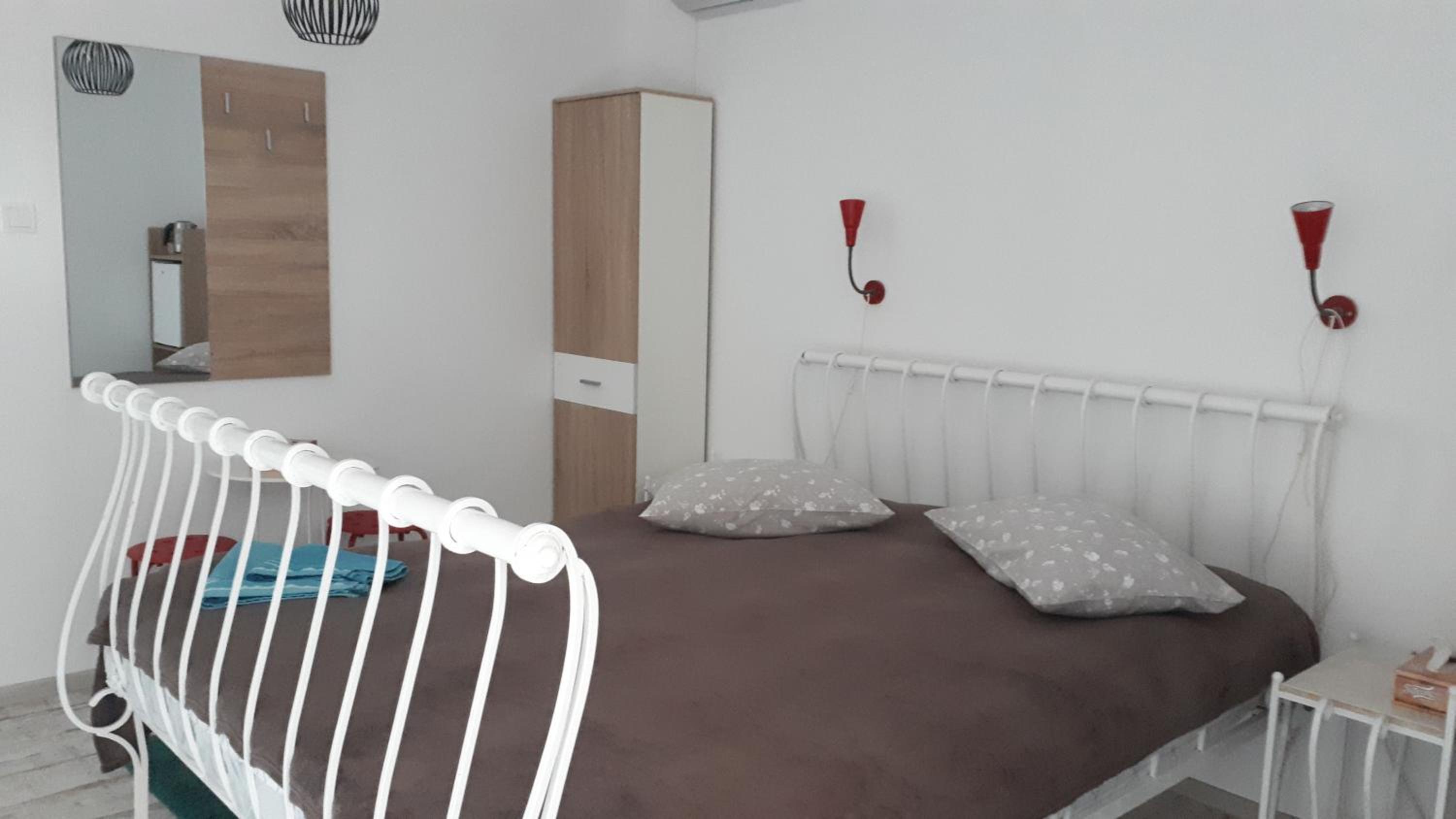 Triple Room - Photo 16