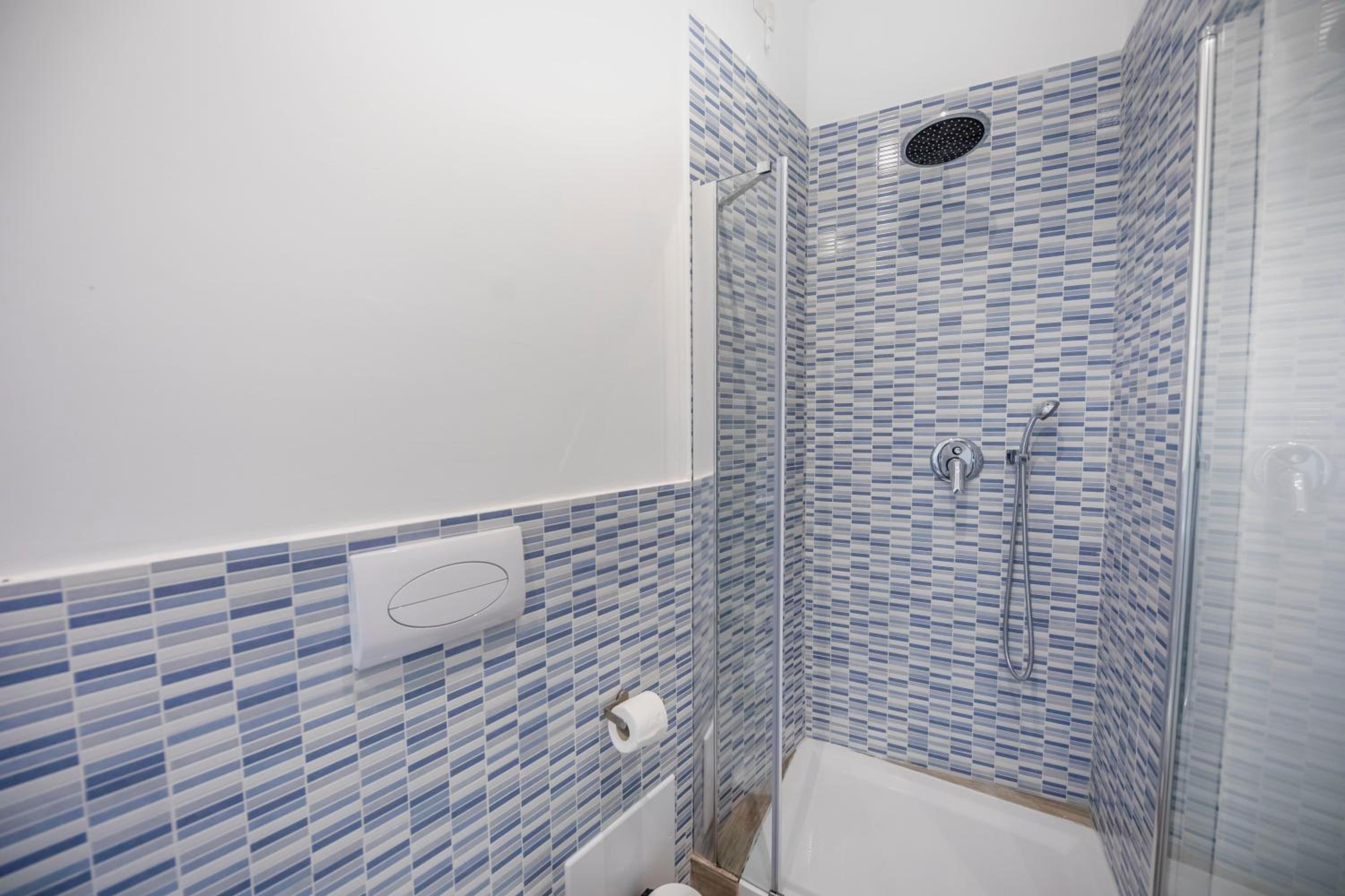 Queen Room With Spa Bath photo 3
