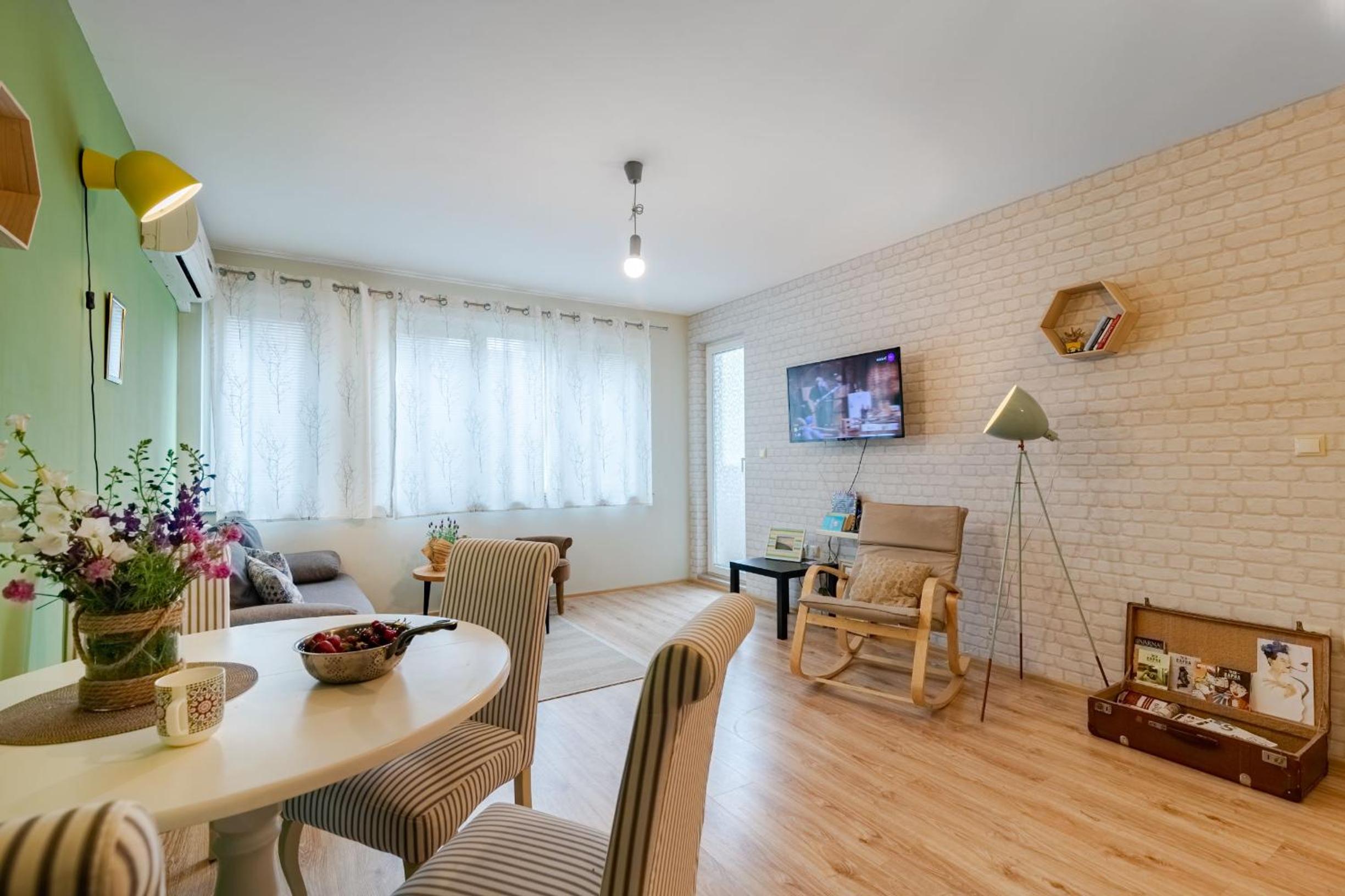 Apartment with Terrace