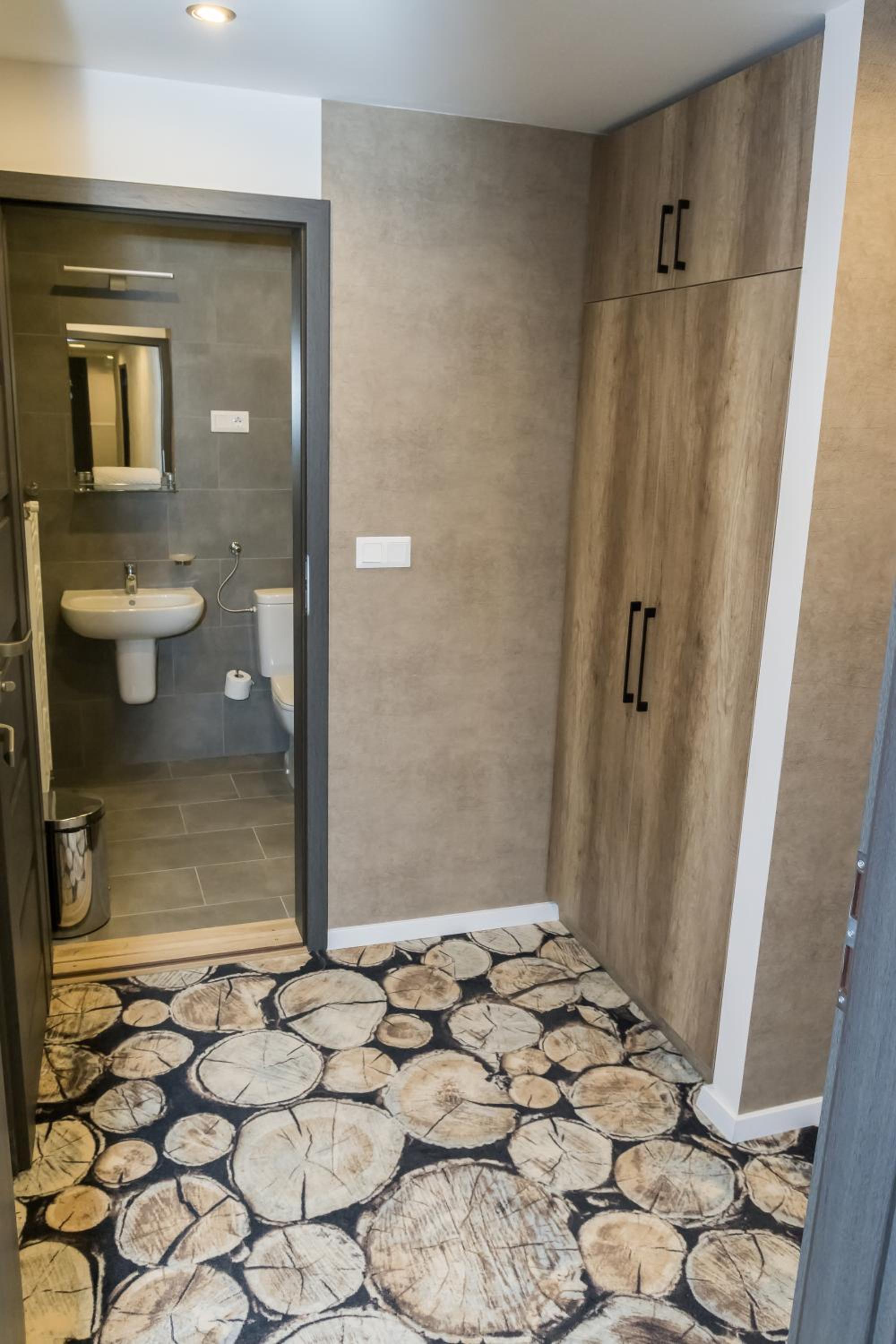 Junior Suite with Balcony photo 3