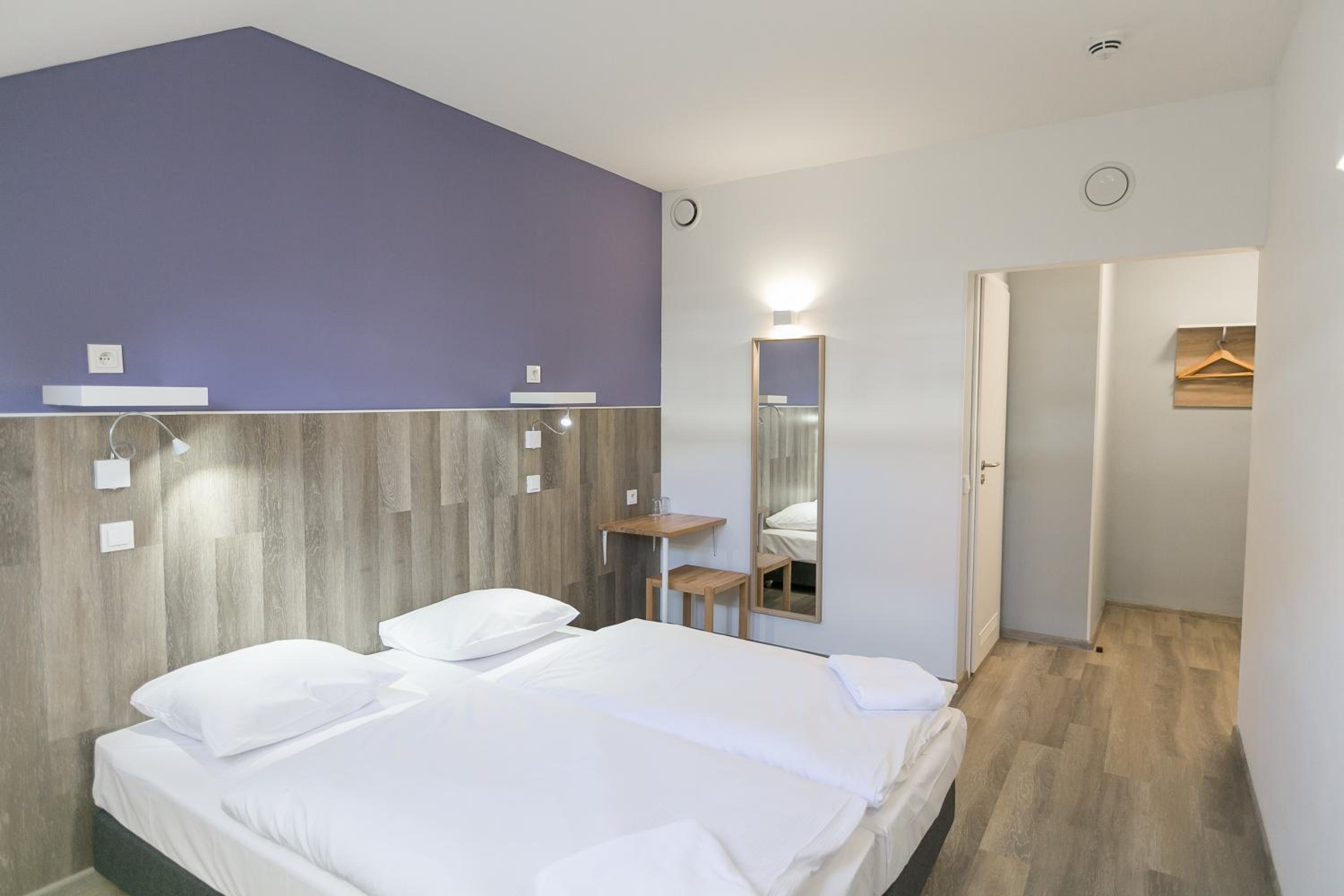 Private Room (2 Beds) - Private Bathroom — the supplier's photographs — photo 3