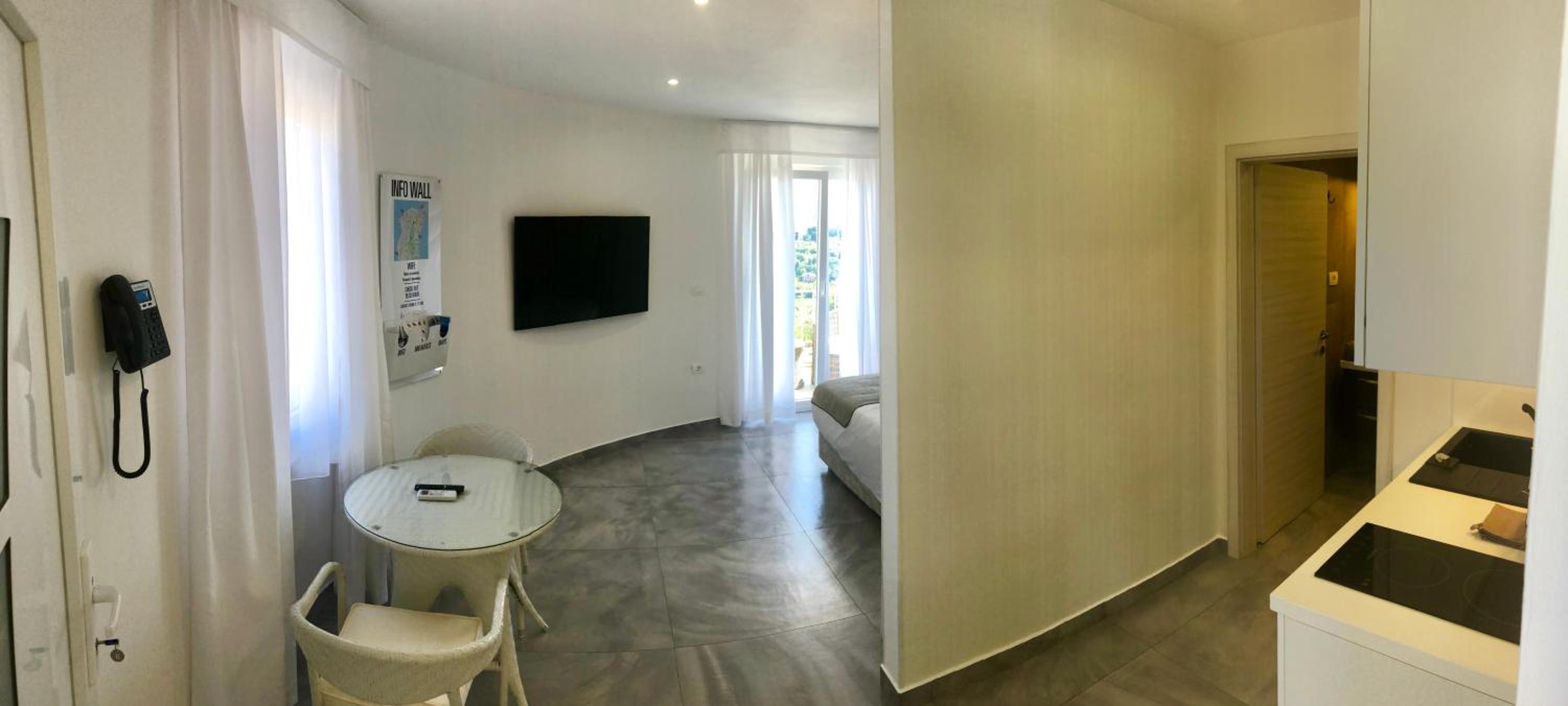 Studio Apartment with Sea View