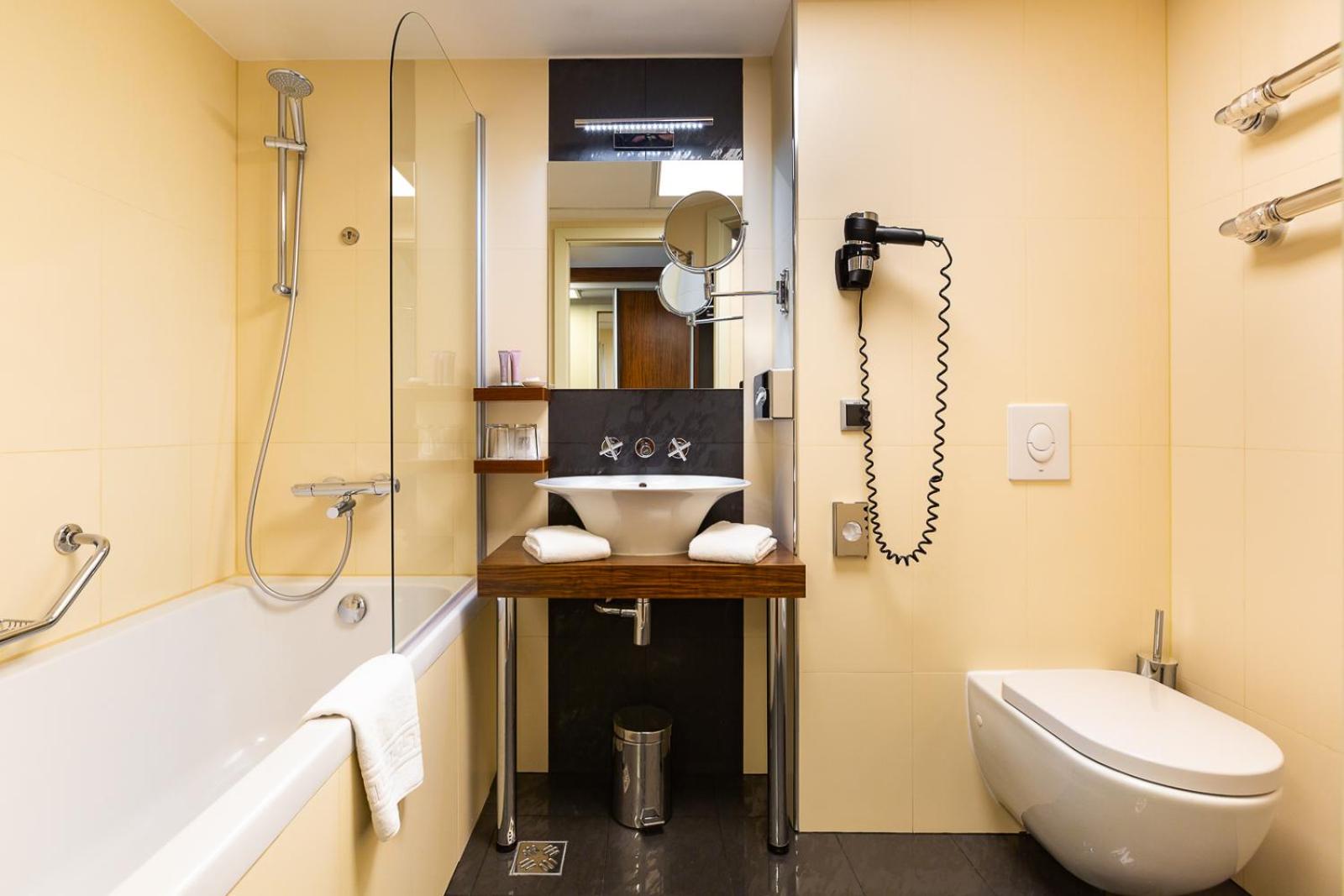 Superior Double or Twin Room - Photo 5