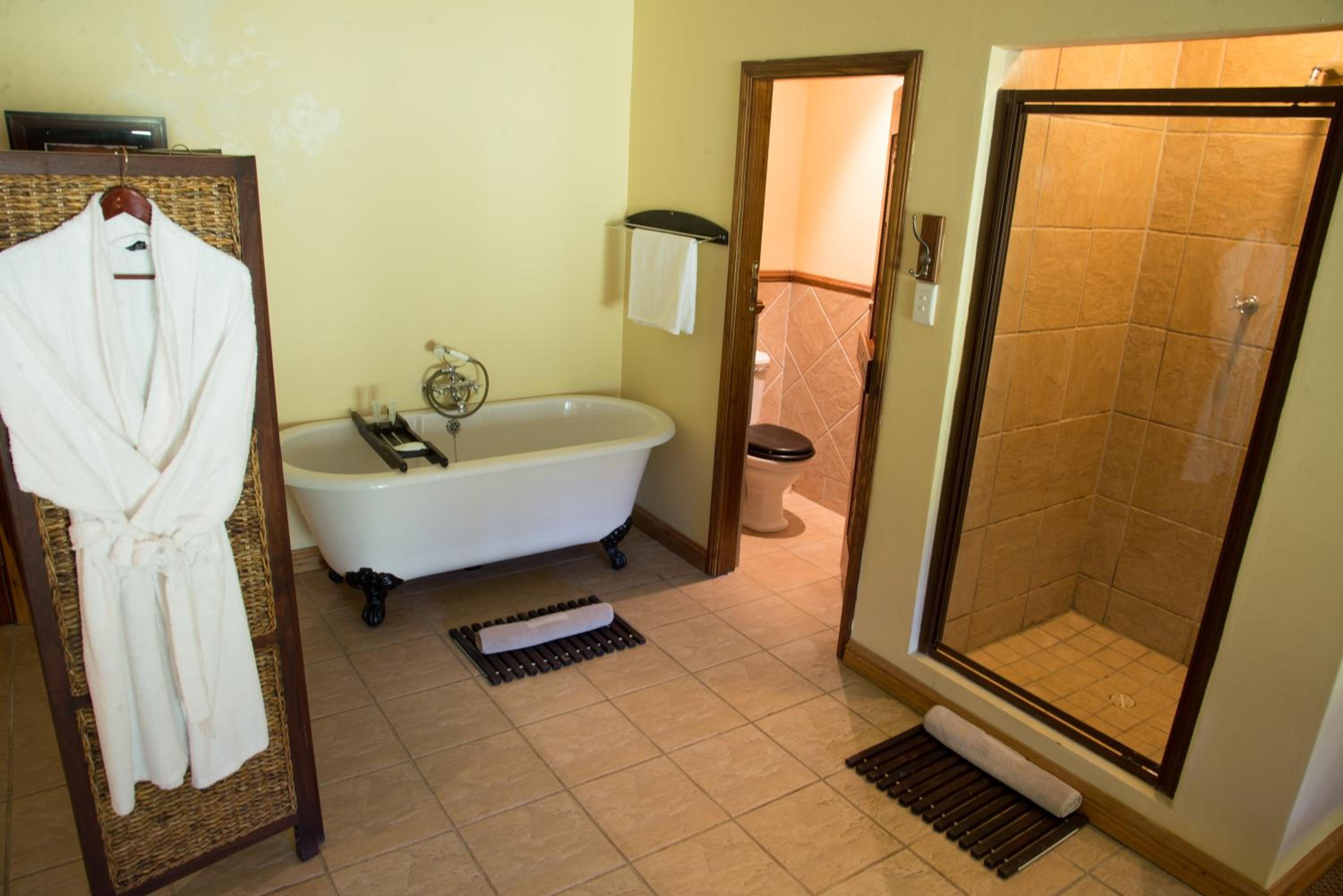 River Lodge Deluxe Room with Twin Beds - Photo 2