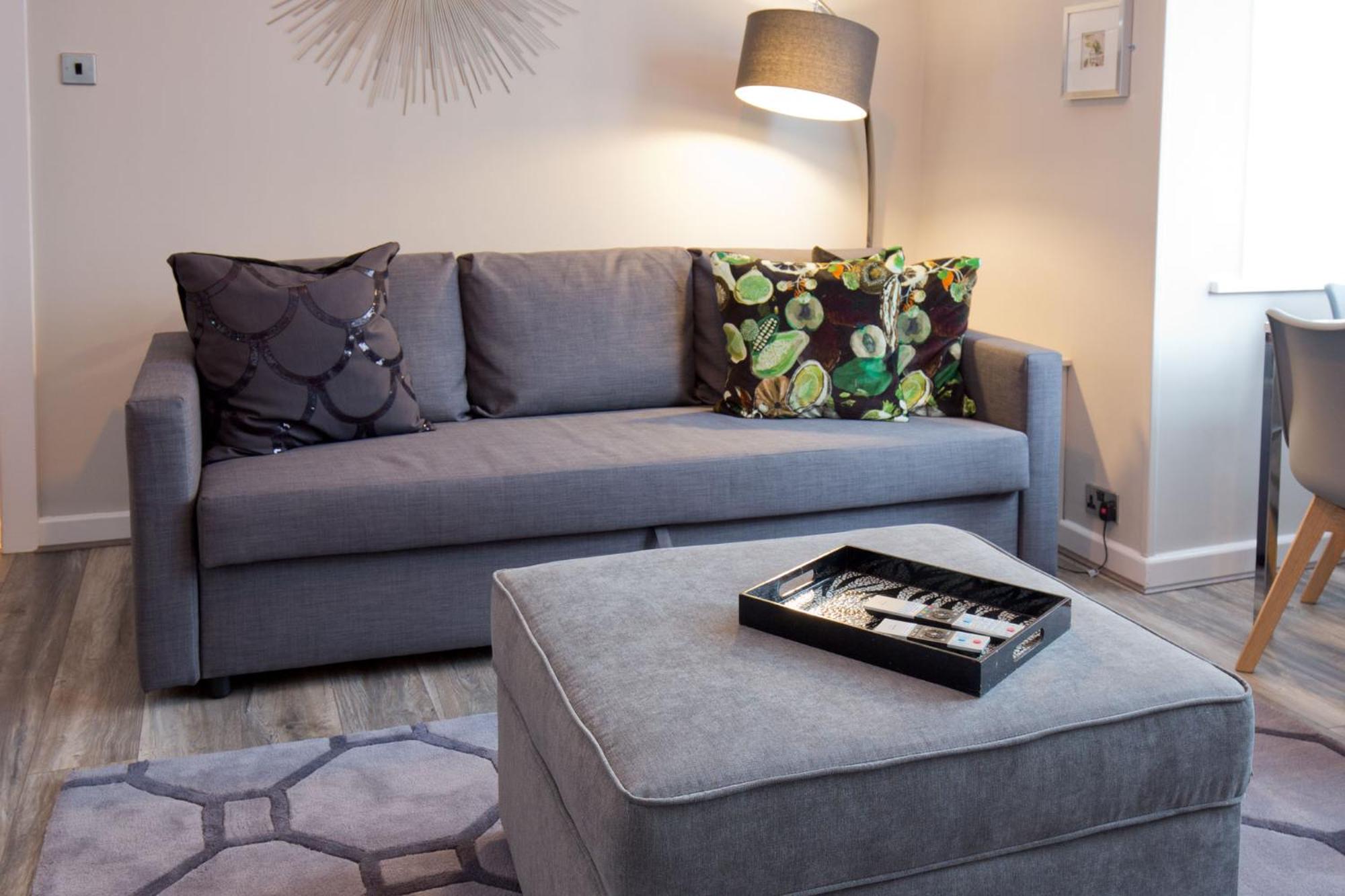 One-Bedroom Apartment - Photo 8