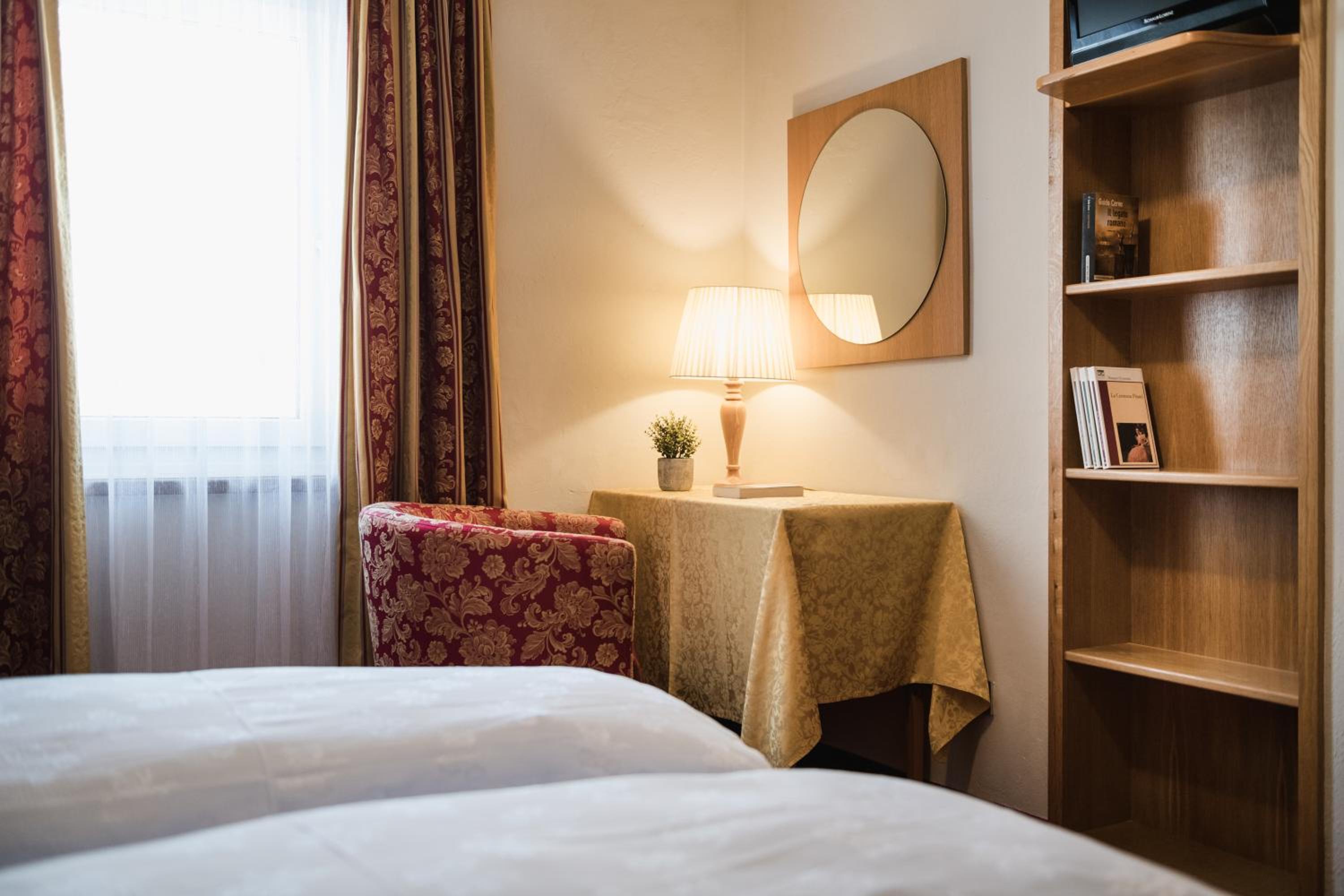 Economy Double Room - Photo 3