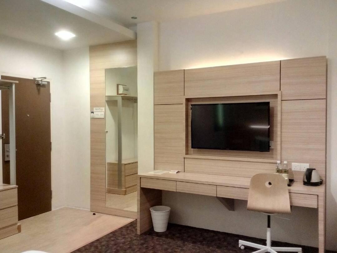 Superior King Room photo 2