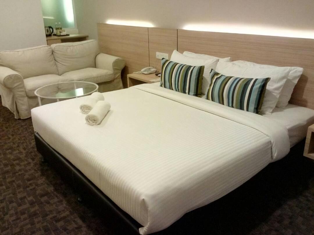 Deluxe King Room photo 3