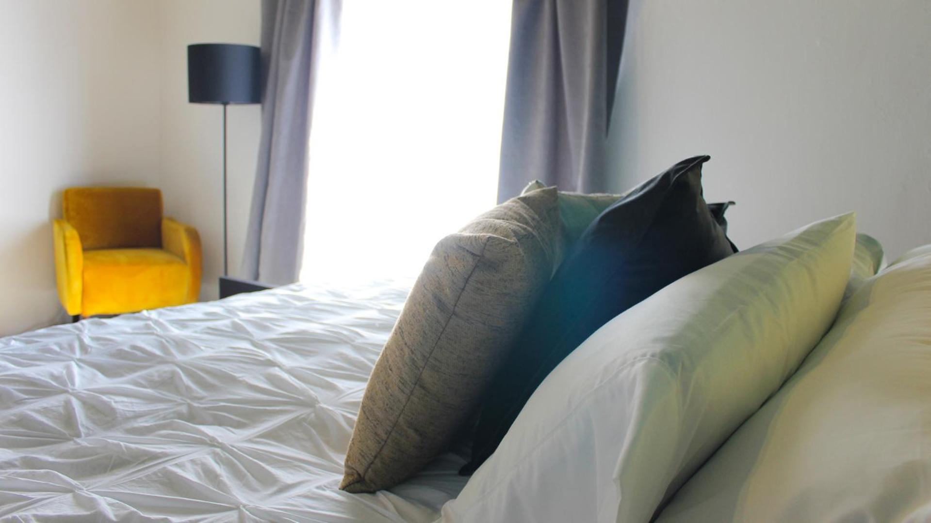 Double Room with Private Bathroom - Photo 3