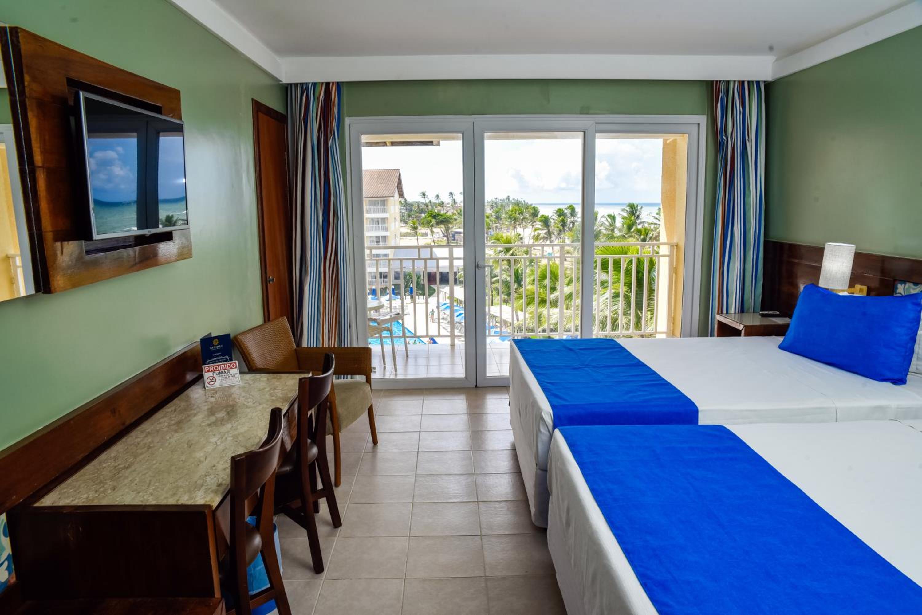 Superior Triple Room with Sea Side View - Photo 2