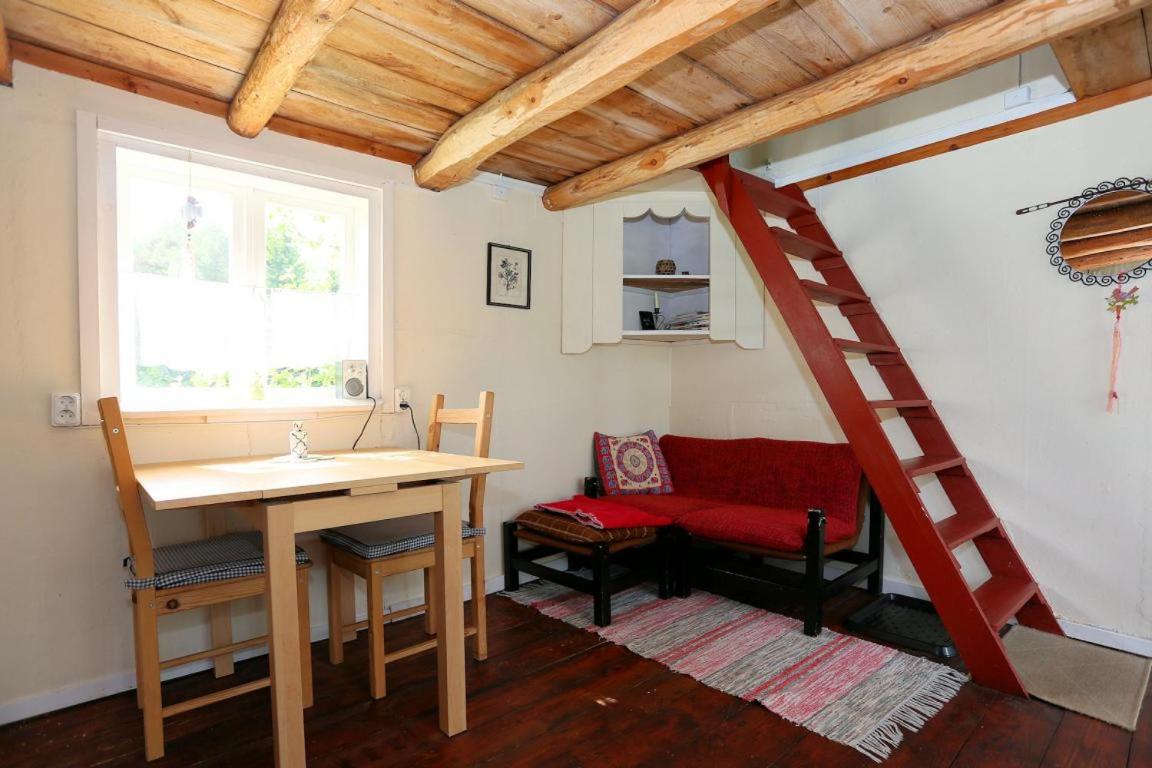 One-Bedroom House photo 2