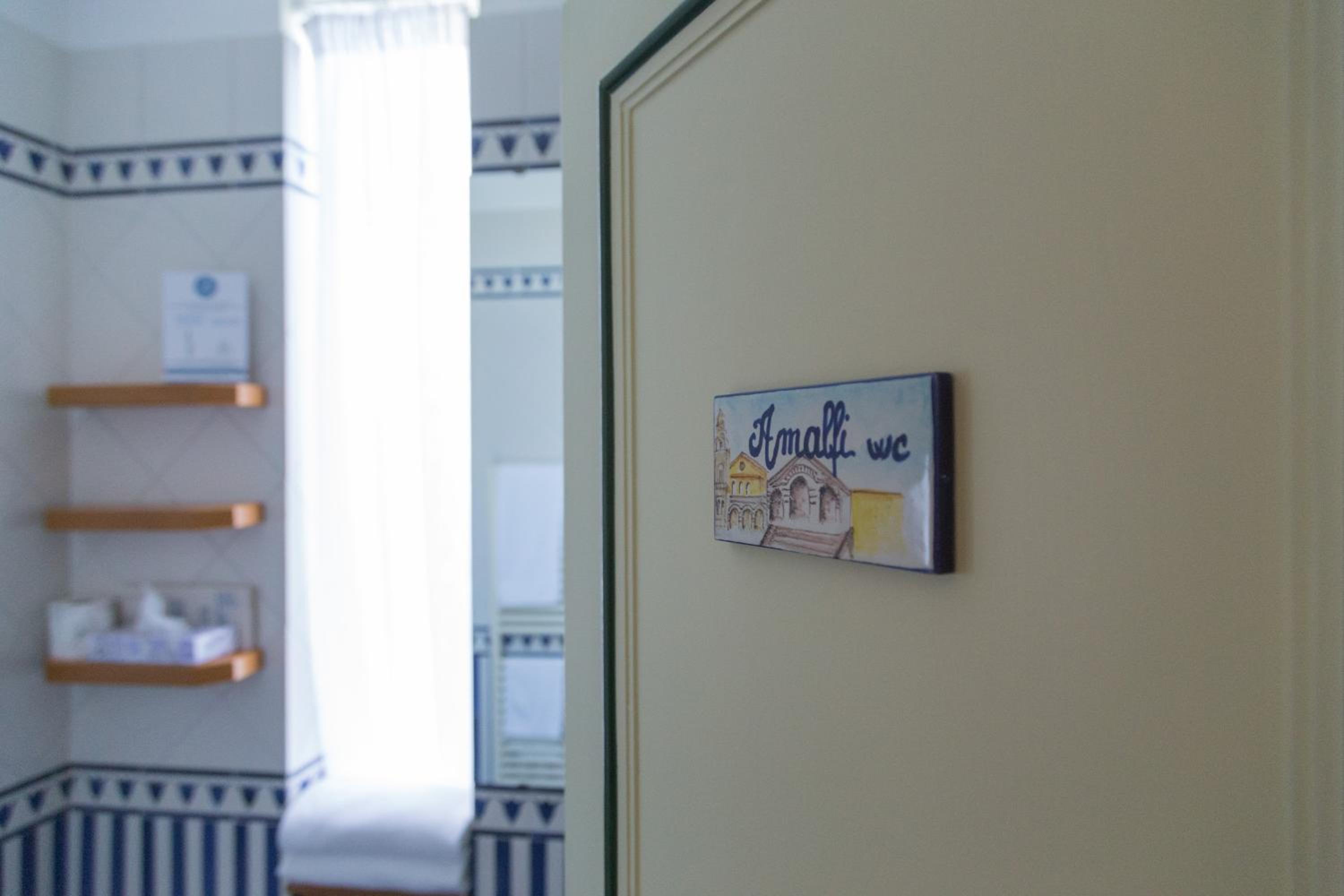 Double or Twin Room with Private External Bathroom photo 2