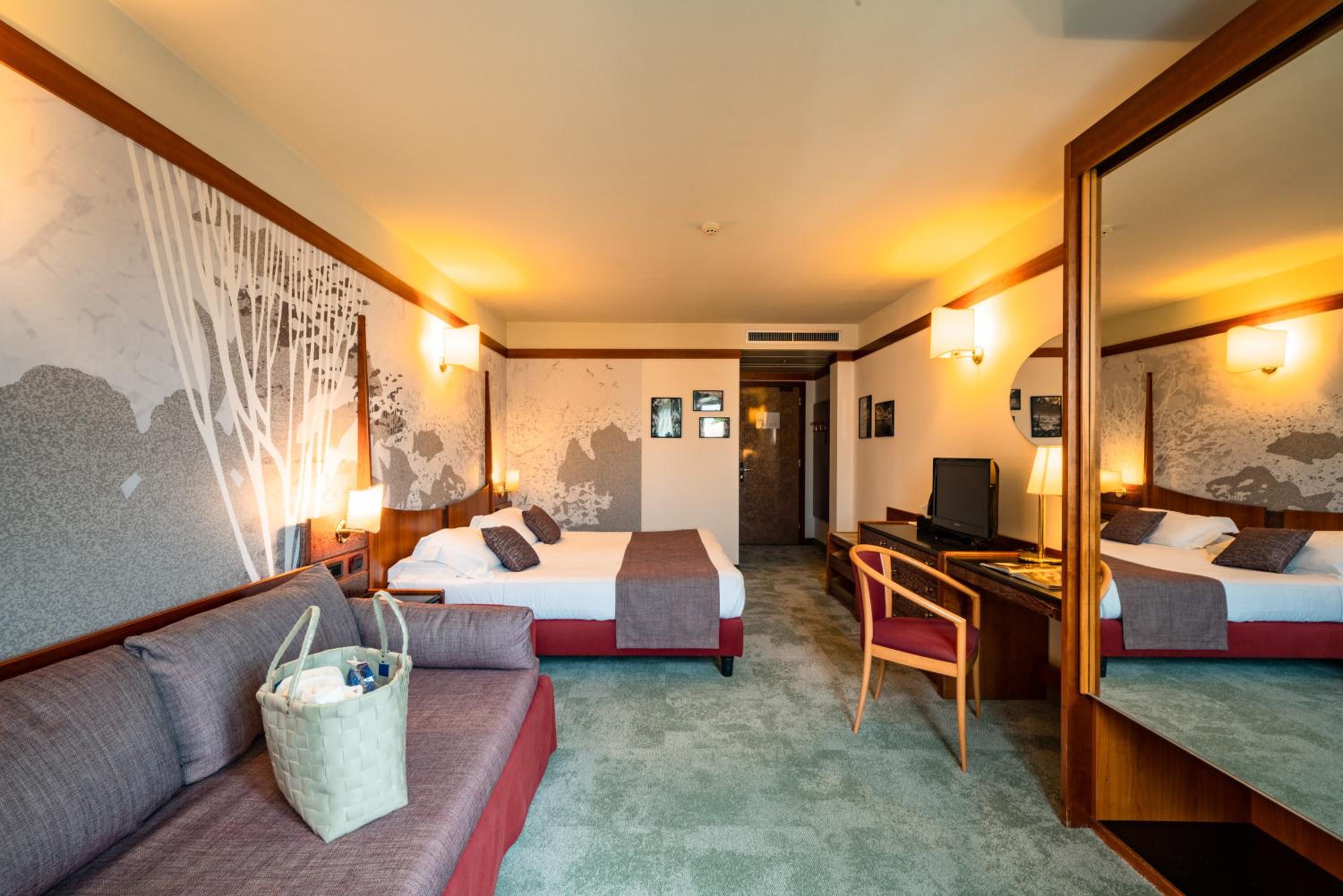 Junior Suite with Balcony