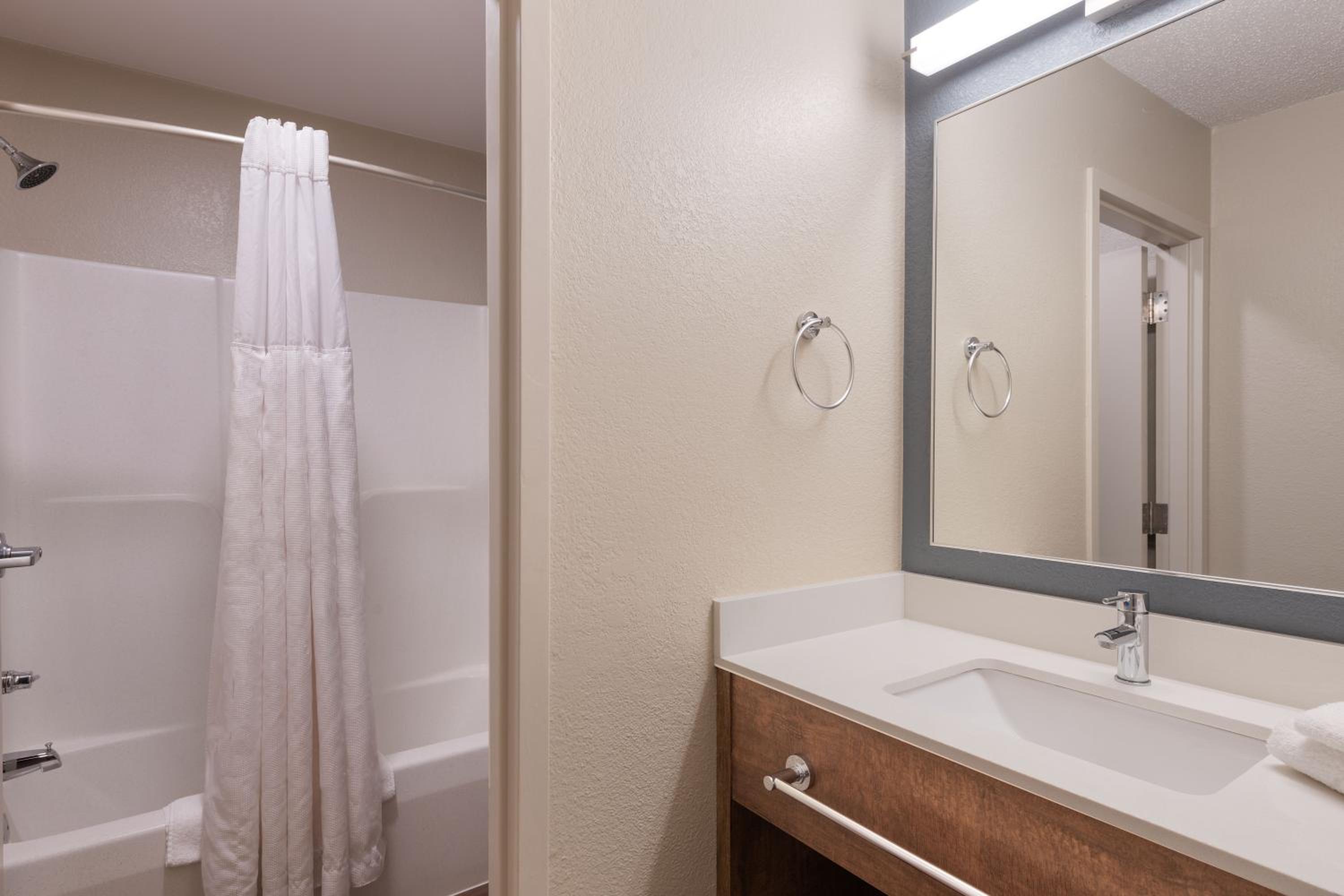 One Bedroom Suite with Two Double Beds - Non-Smoking - Photo 10