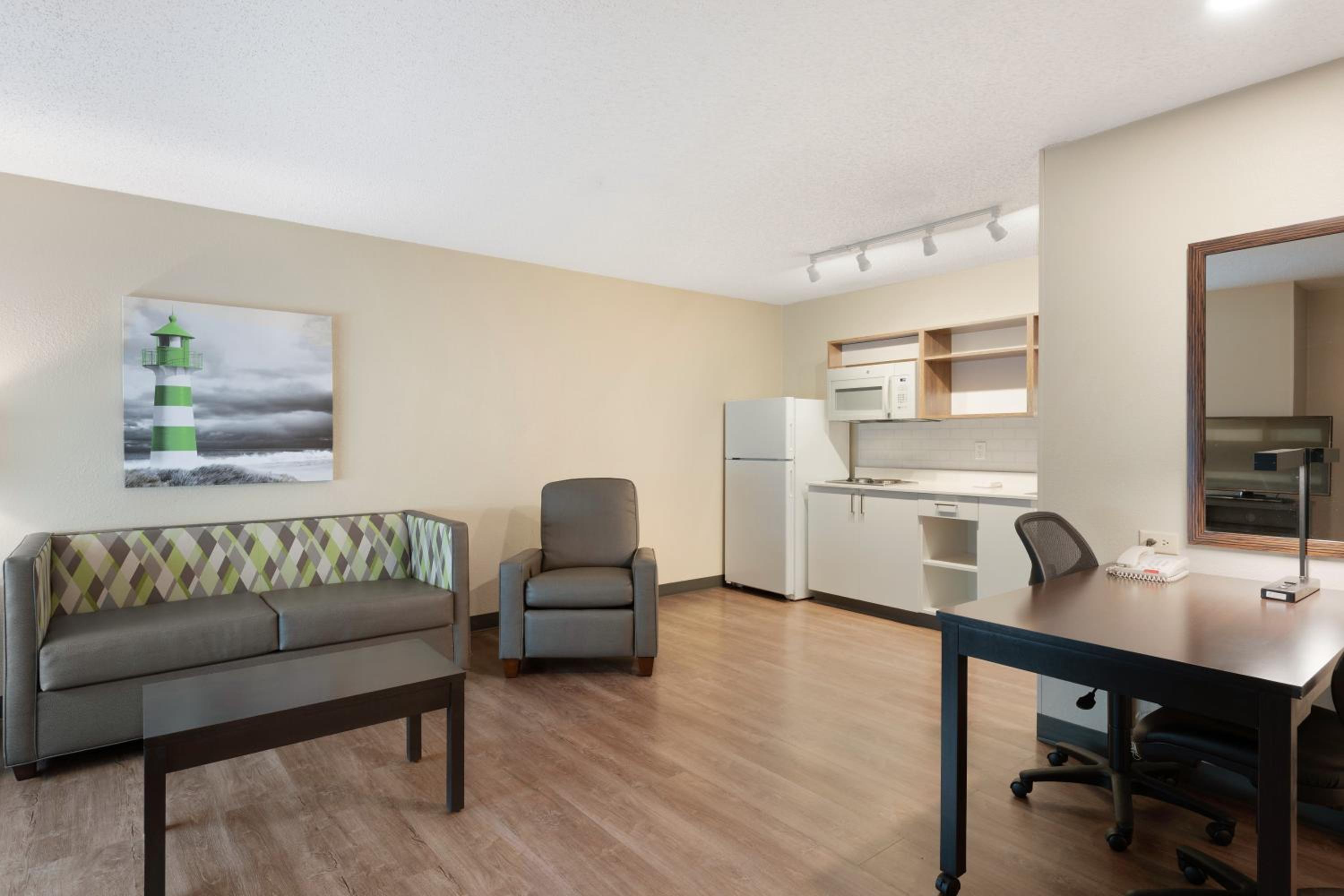 One Bedroom Suite with Two Double Beds - Non-Smoking - Photo 8