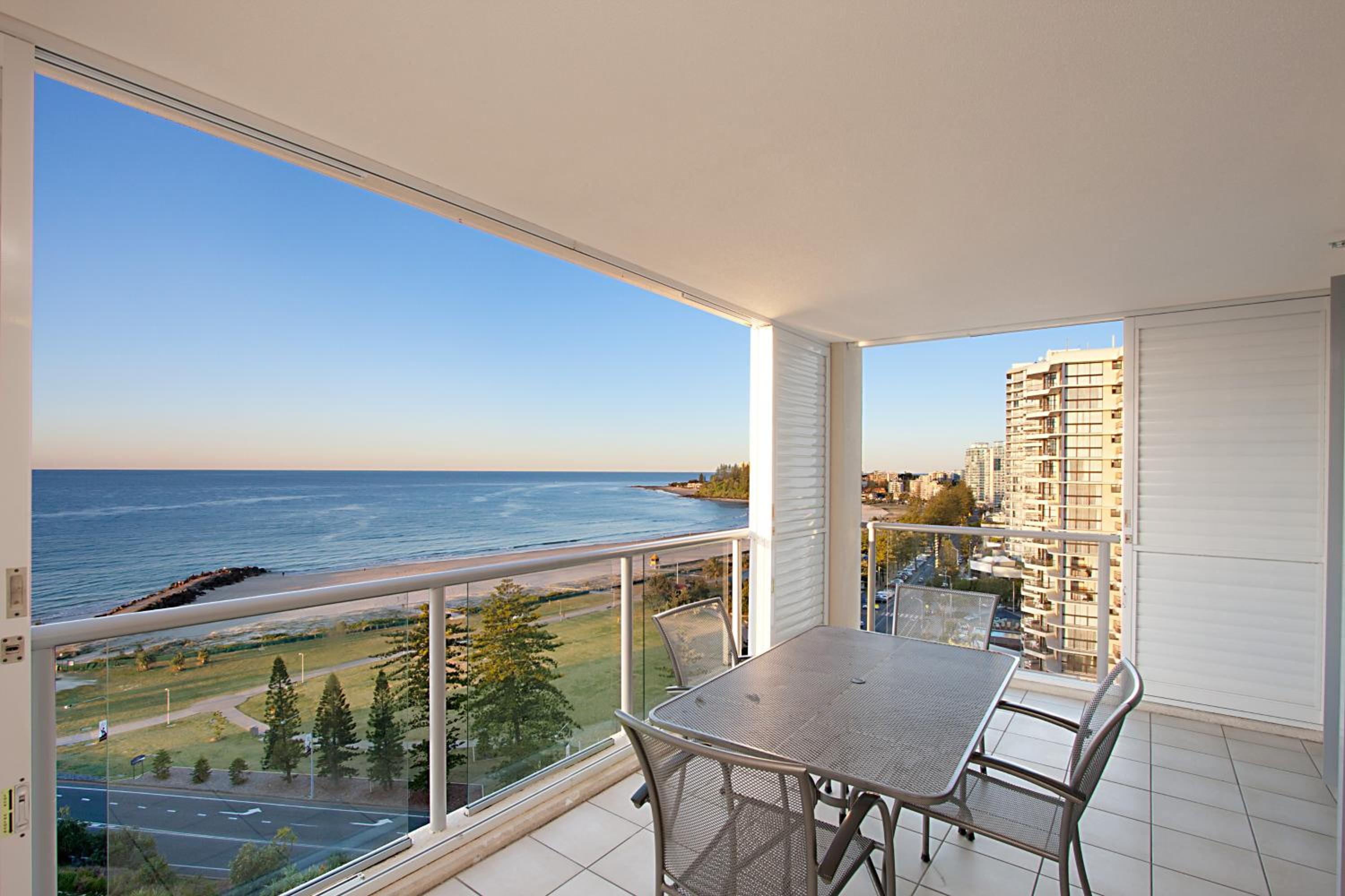 Two-Bedroom Apartment with Ocean View - Photo 22