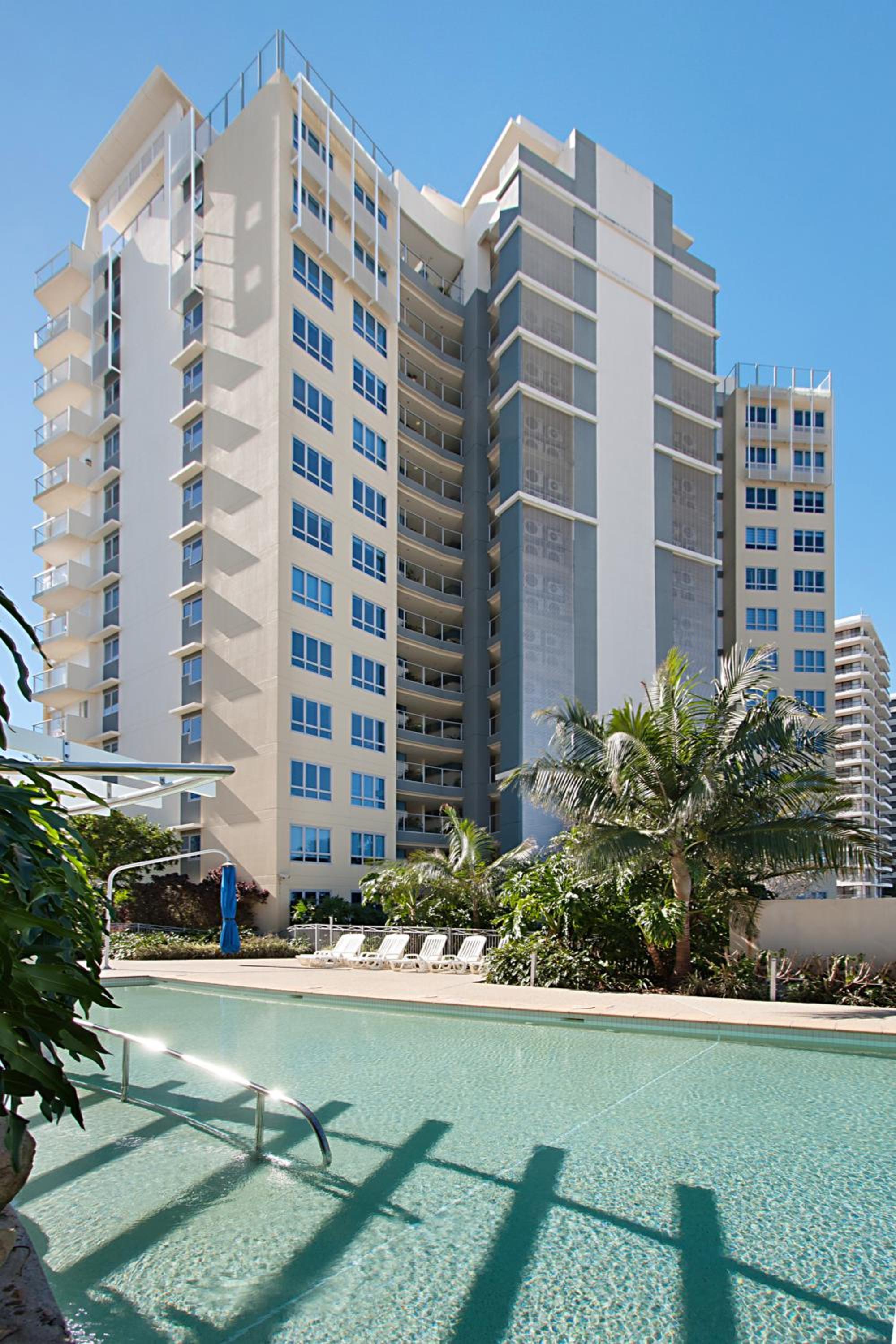 Two bedroom Apartment with Garden view - Photo 5