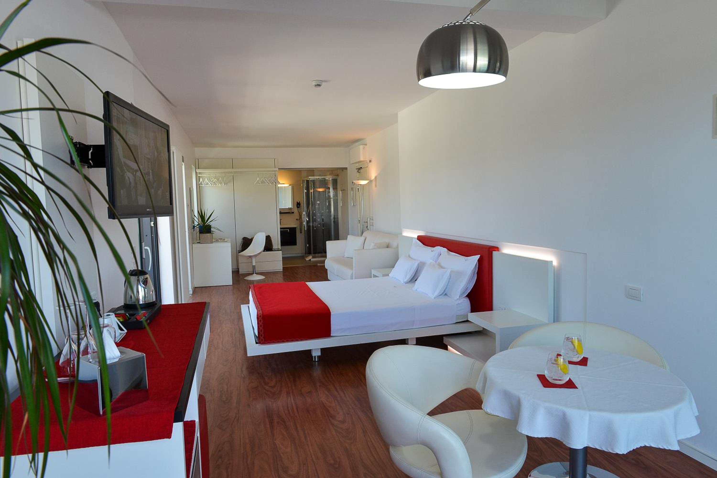 Junior Suite - Photo 13