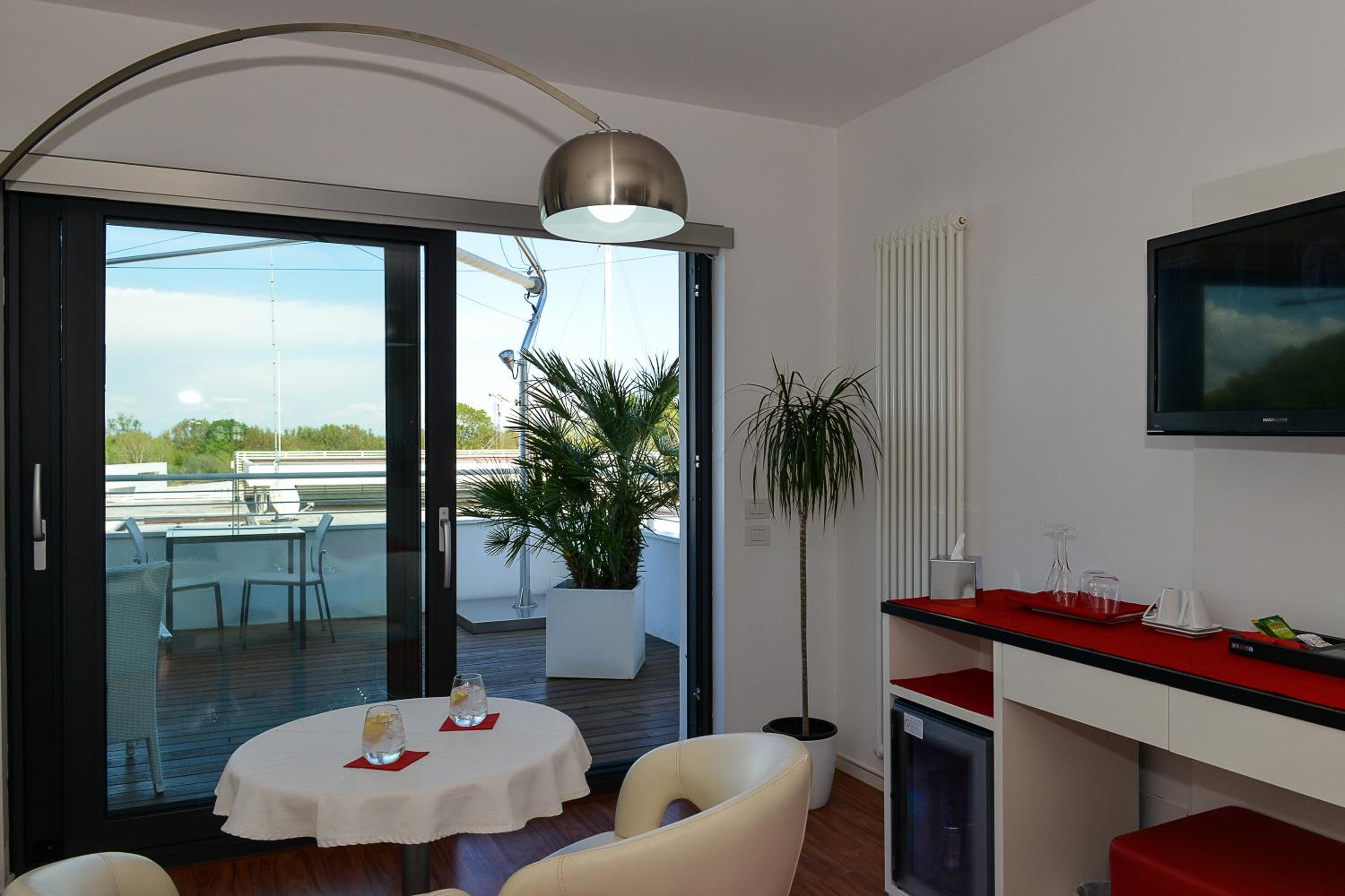 Junior Suite - Photo 8