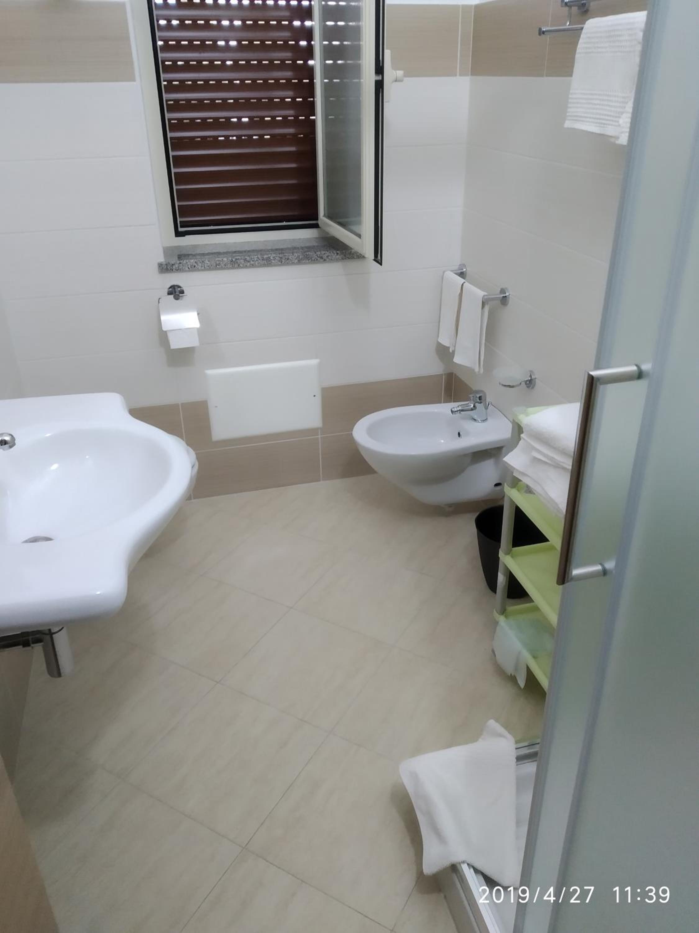 Basic Triple Room - Photo 4