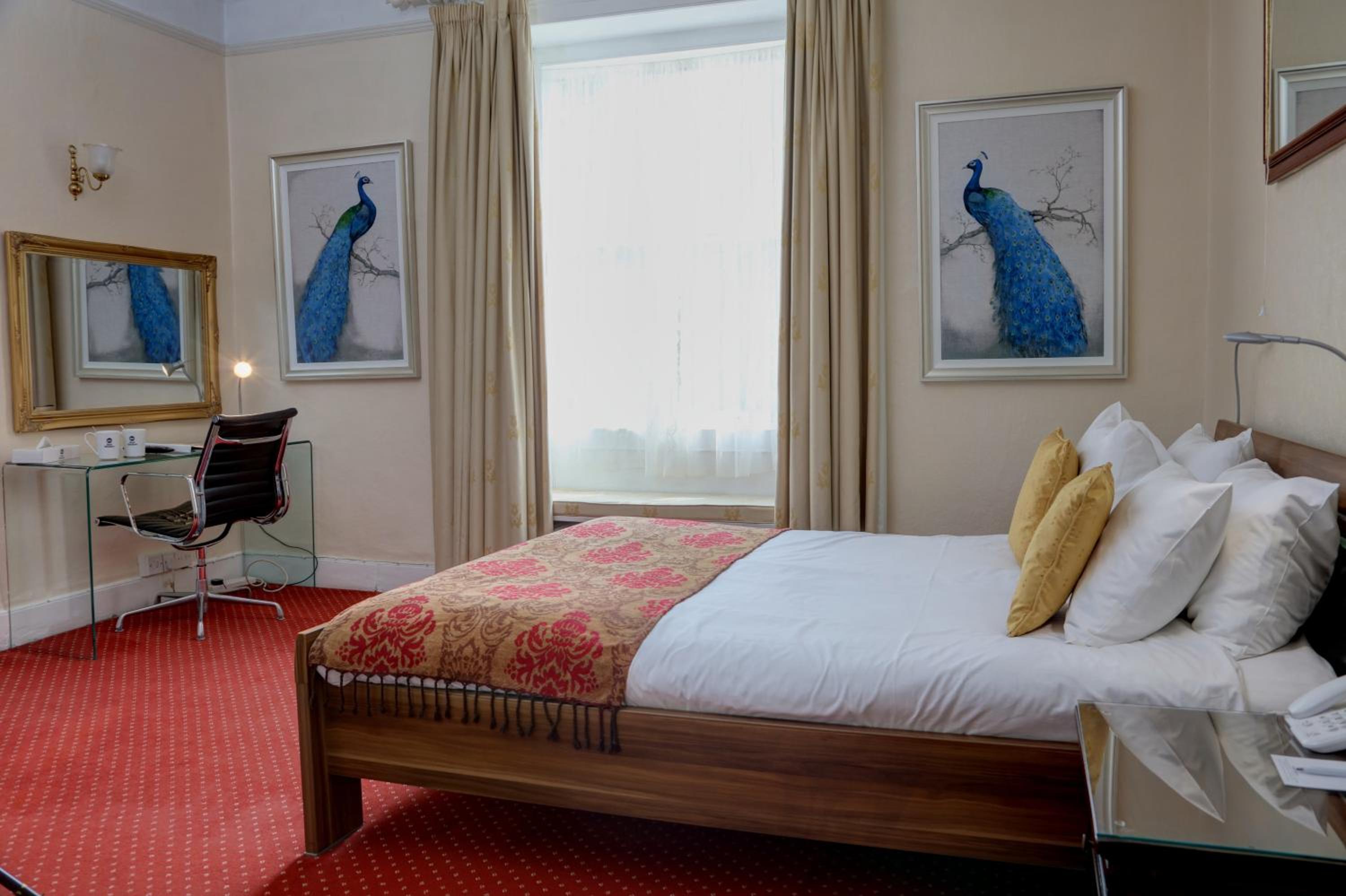 Standard Double Room - Non-Smoking - Photo 5