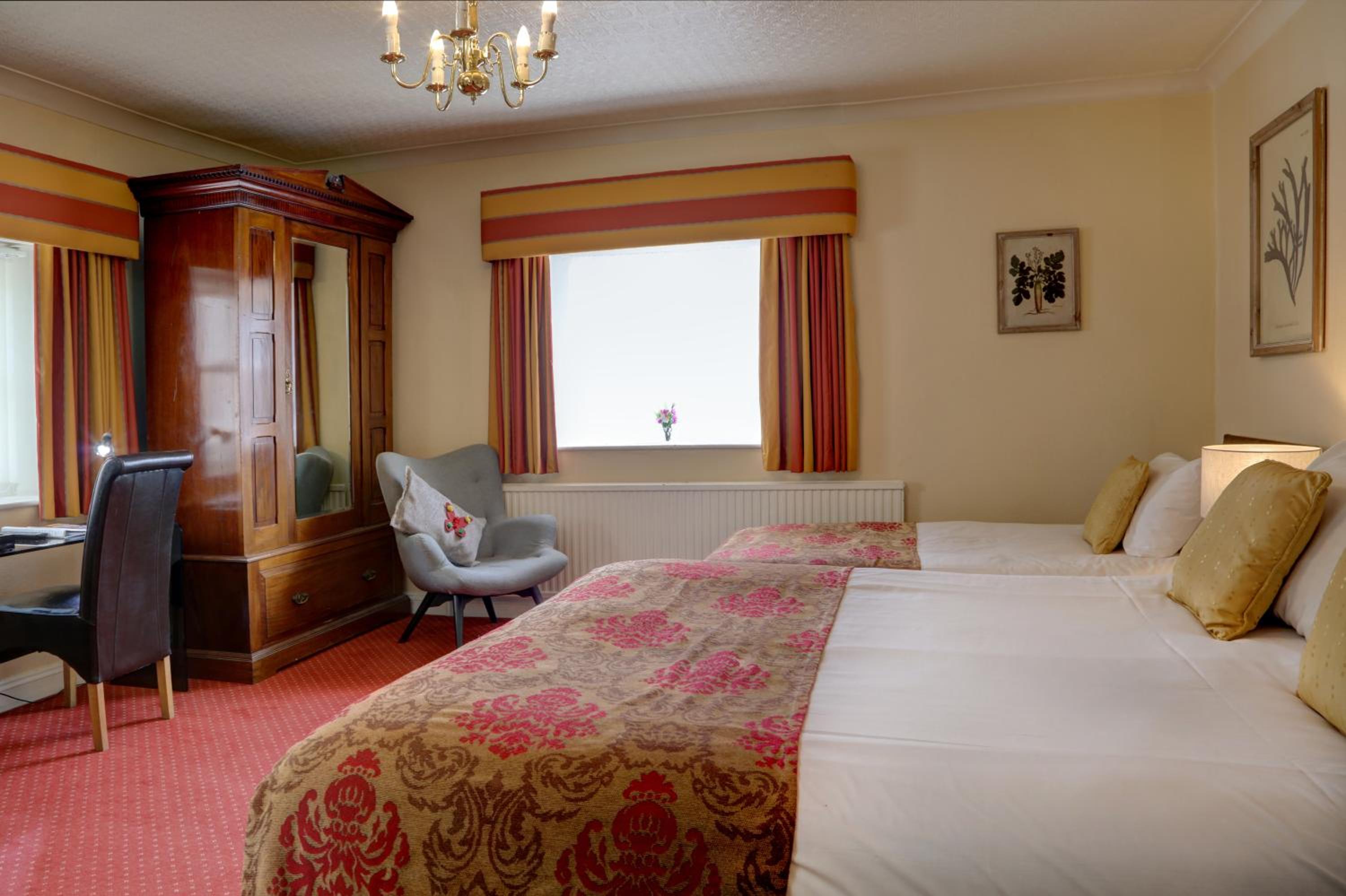 Standard Twin Room photo 3