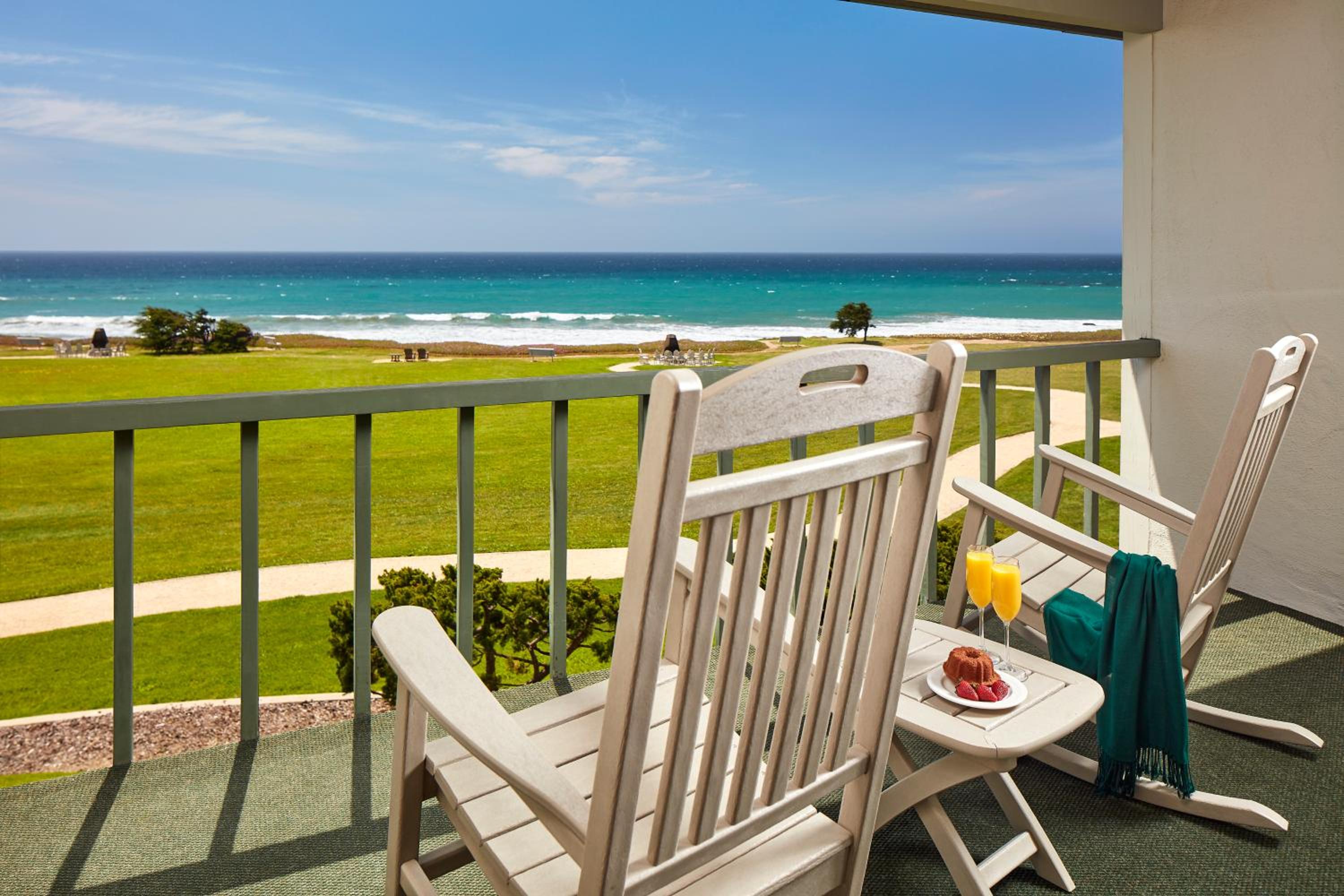 Deluxe King Room with Ocean View and Patio
