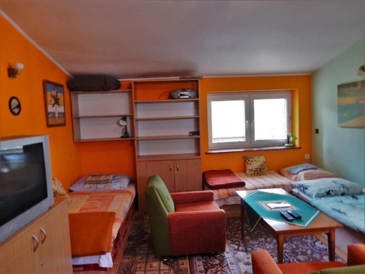 One-Bedroom Apartment - Photo 8