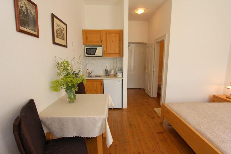 Single Room photo 2