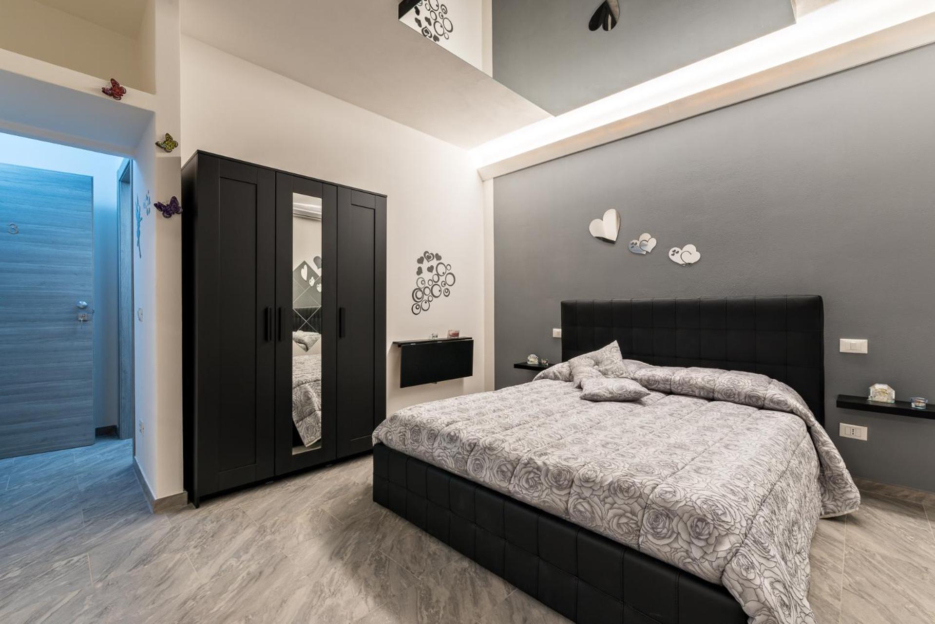 Deluxe Queen Room Without Spa Bath