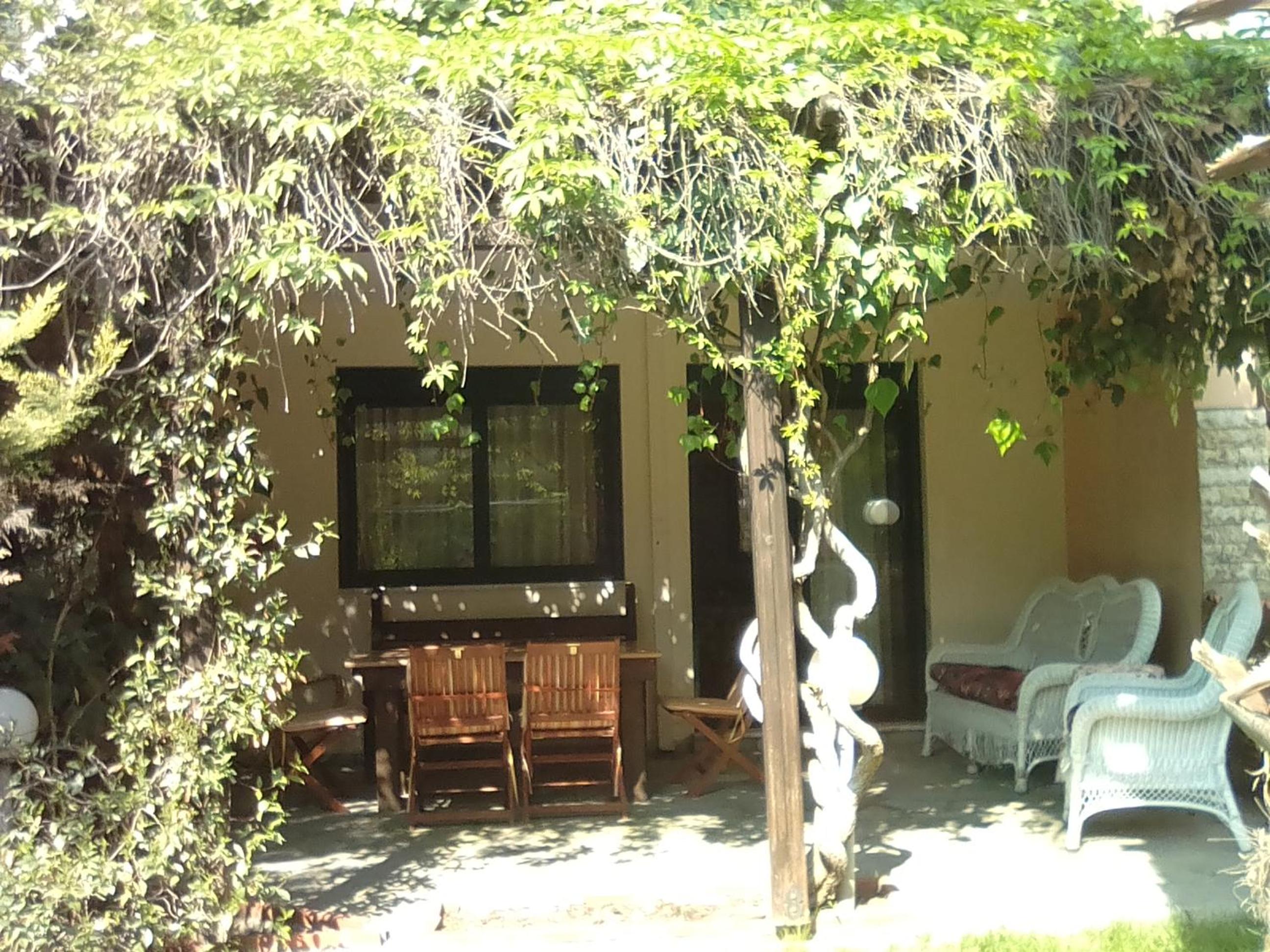 Three-Bedroom House photo 3