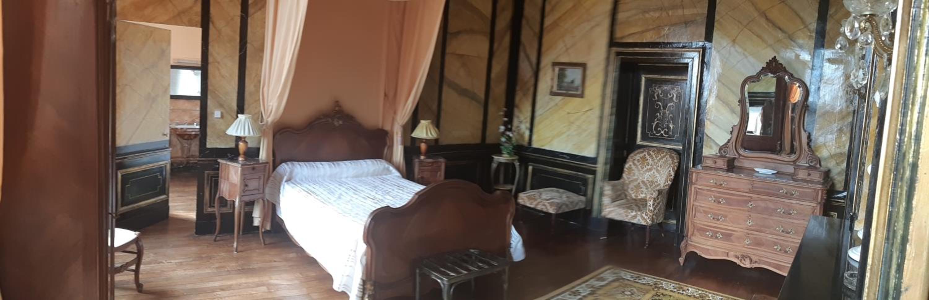 Double Room with Private Bathroom - Photo 1