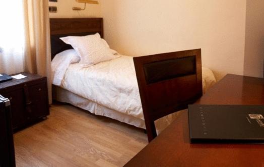 Single Room photo 2