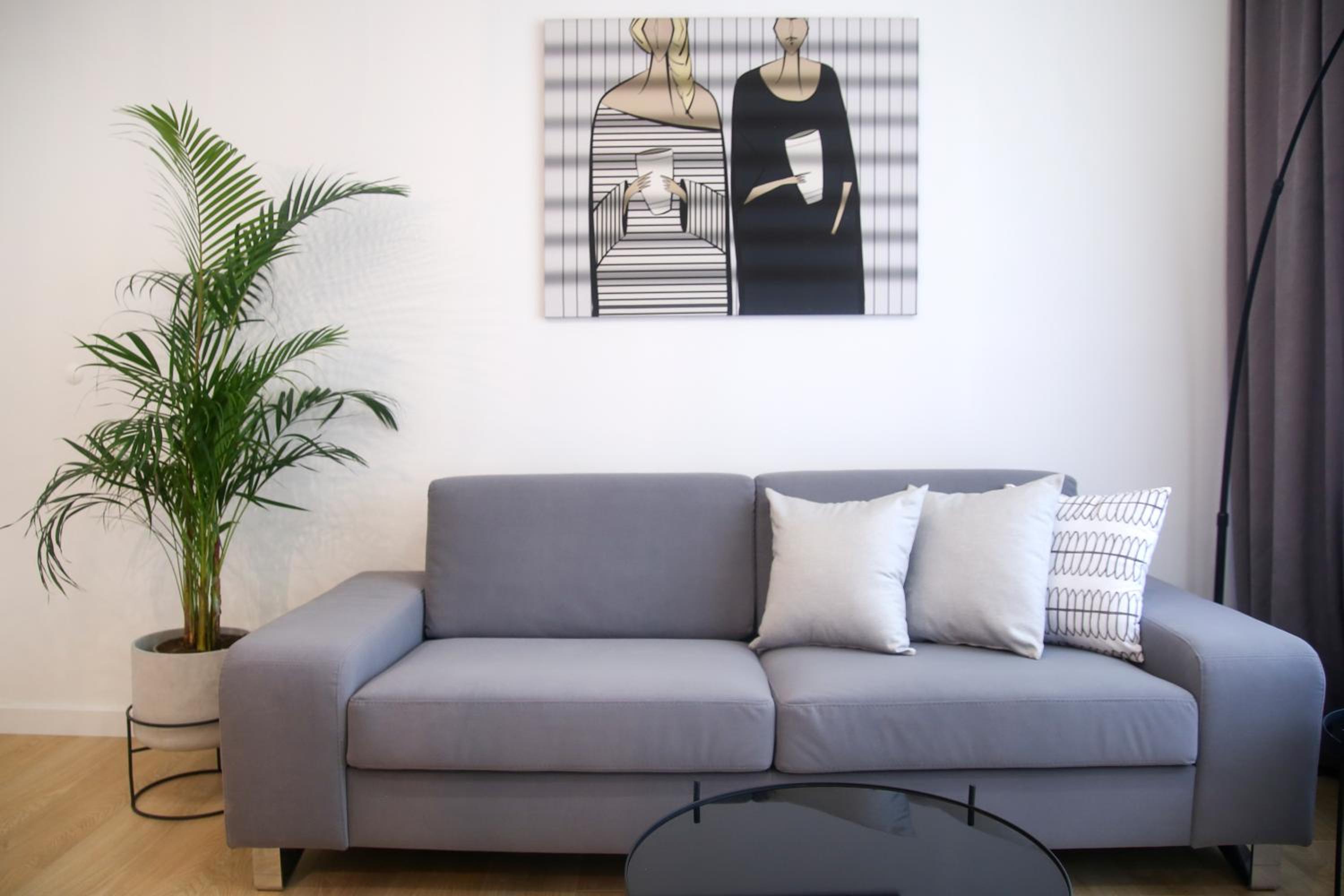 One-Bedroom Apartment