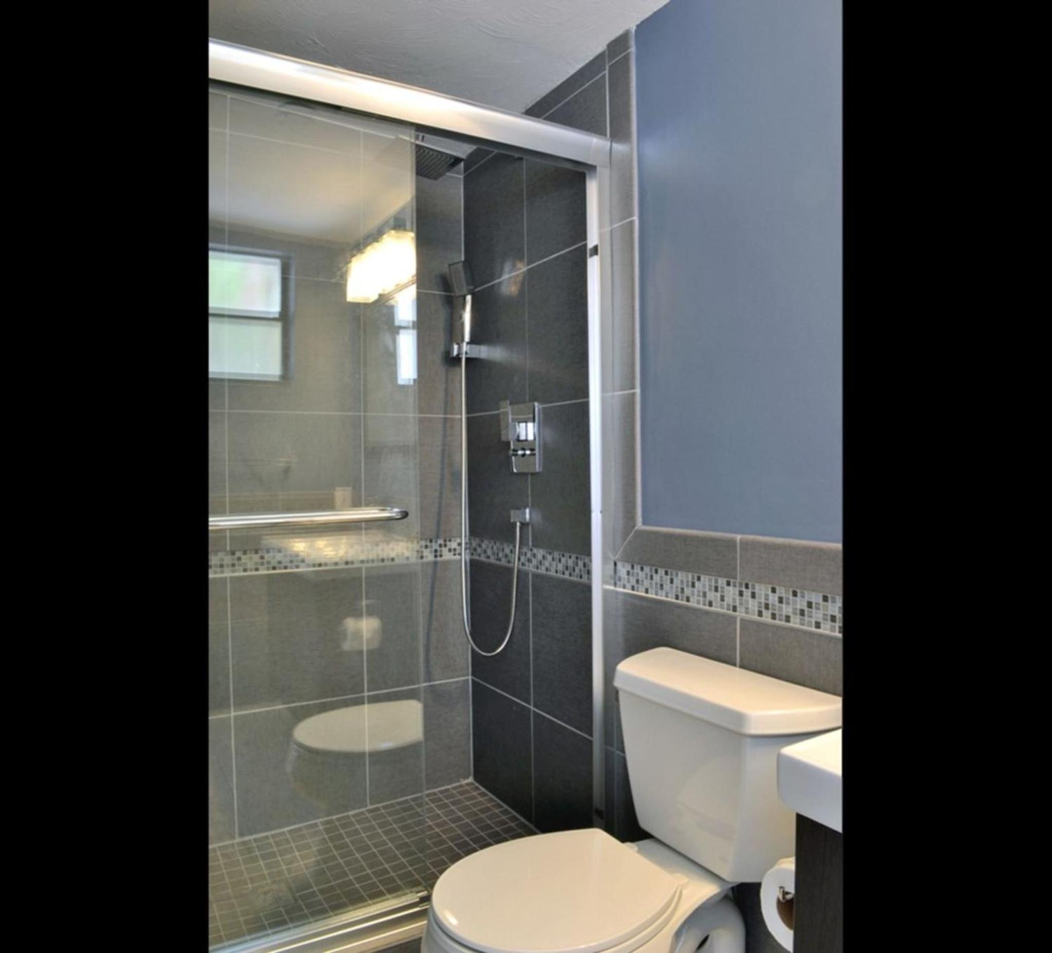 Two-Bedroom House photo 2