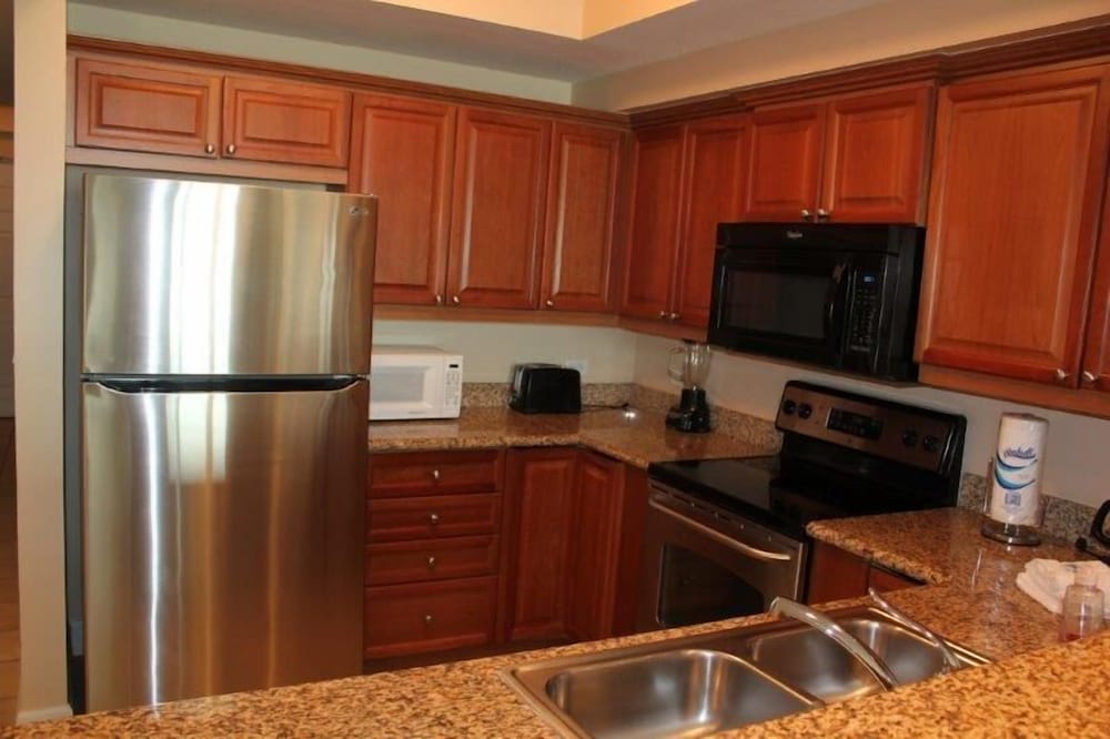 Condo, 2 Bedrooms, Balcony, Beachfront photo 3