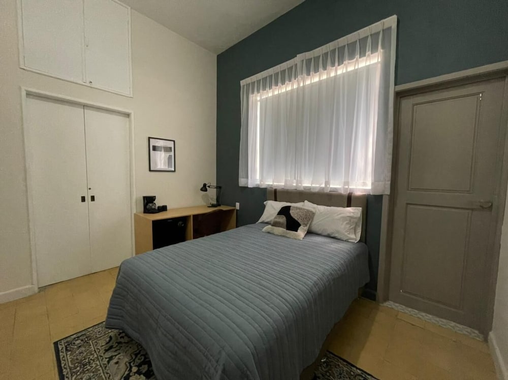 Economy Room (Almera 8)