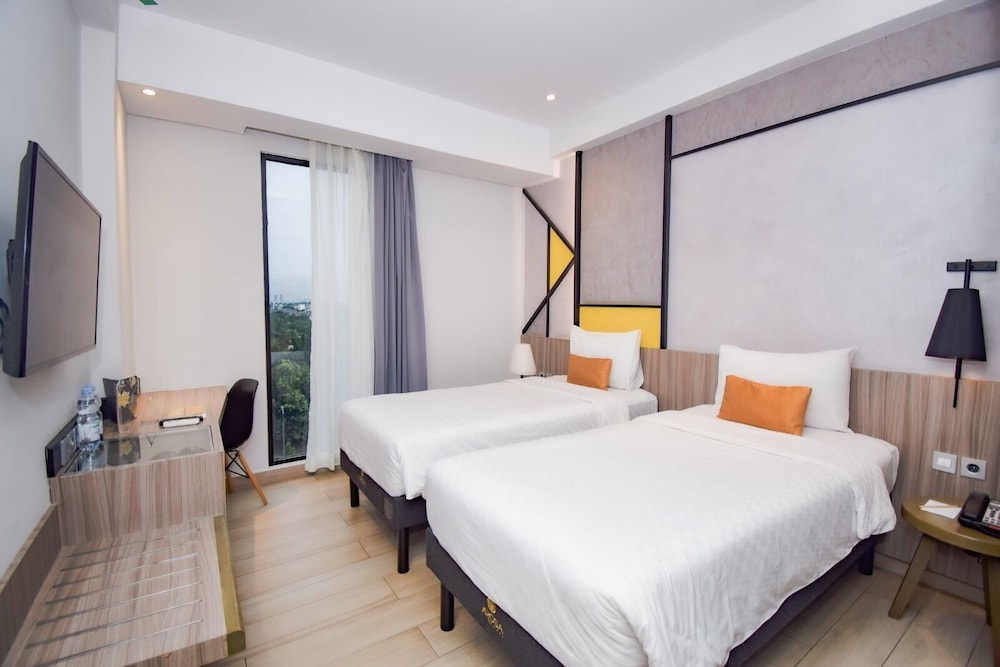 Deluxe Twin Room - Photo 2