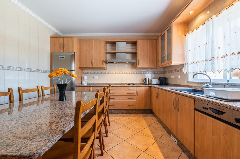 Villa photo 2