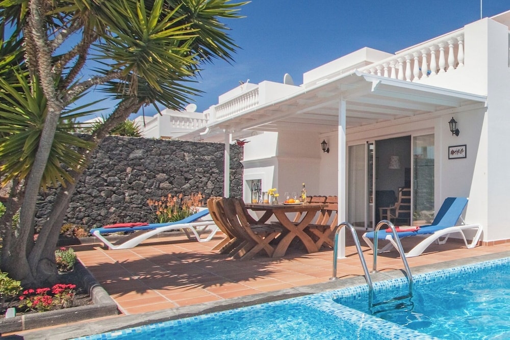 Villa (4 Bedrooms)