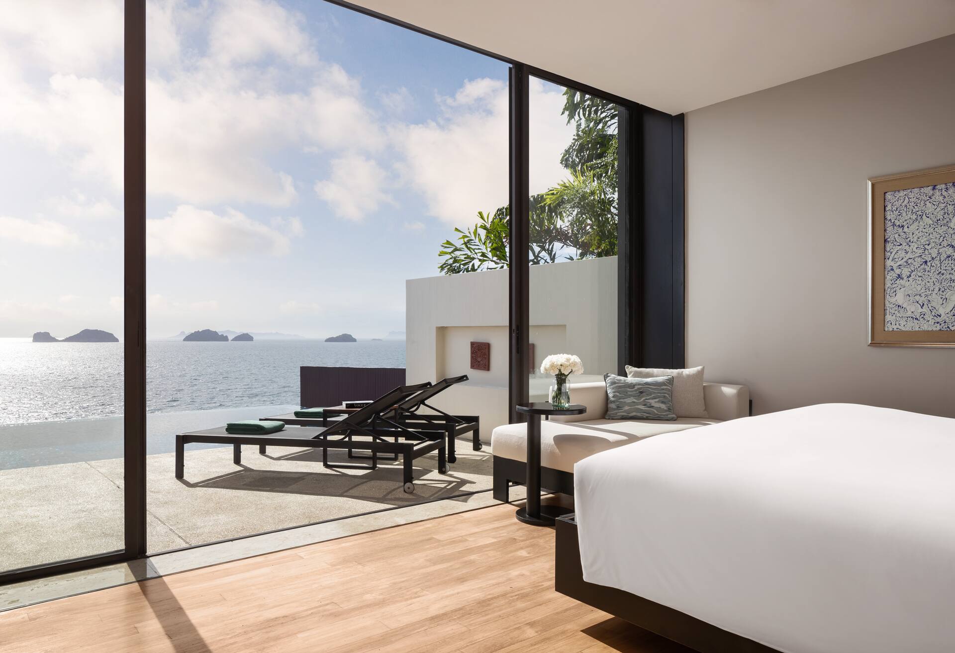 2-Bedroom King Ocean View Pool Villa photo 1