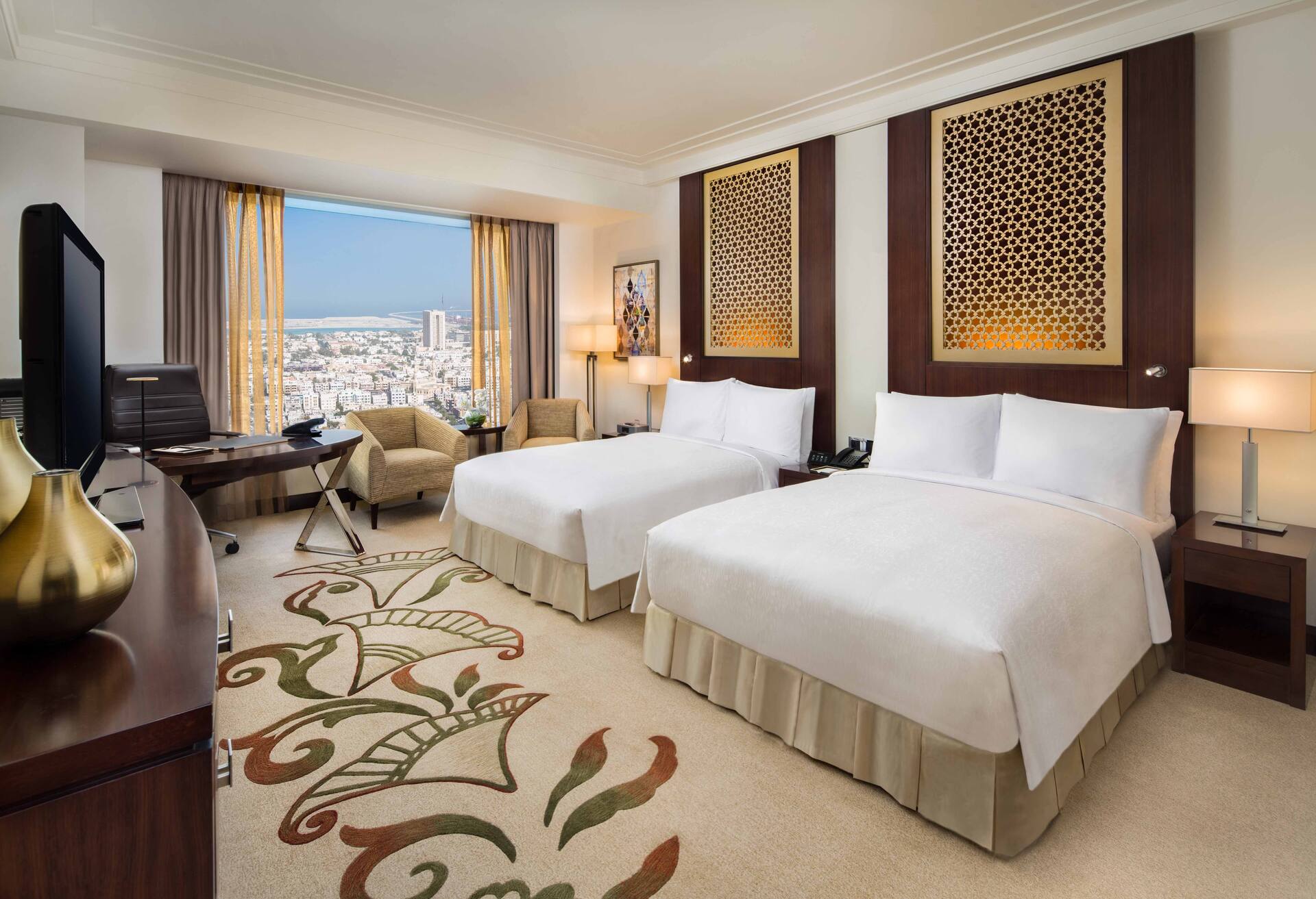 Two Double Bed Executive Room - Lounge Access photo 1
