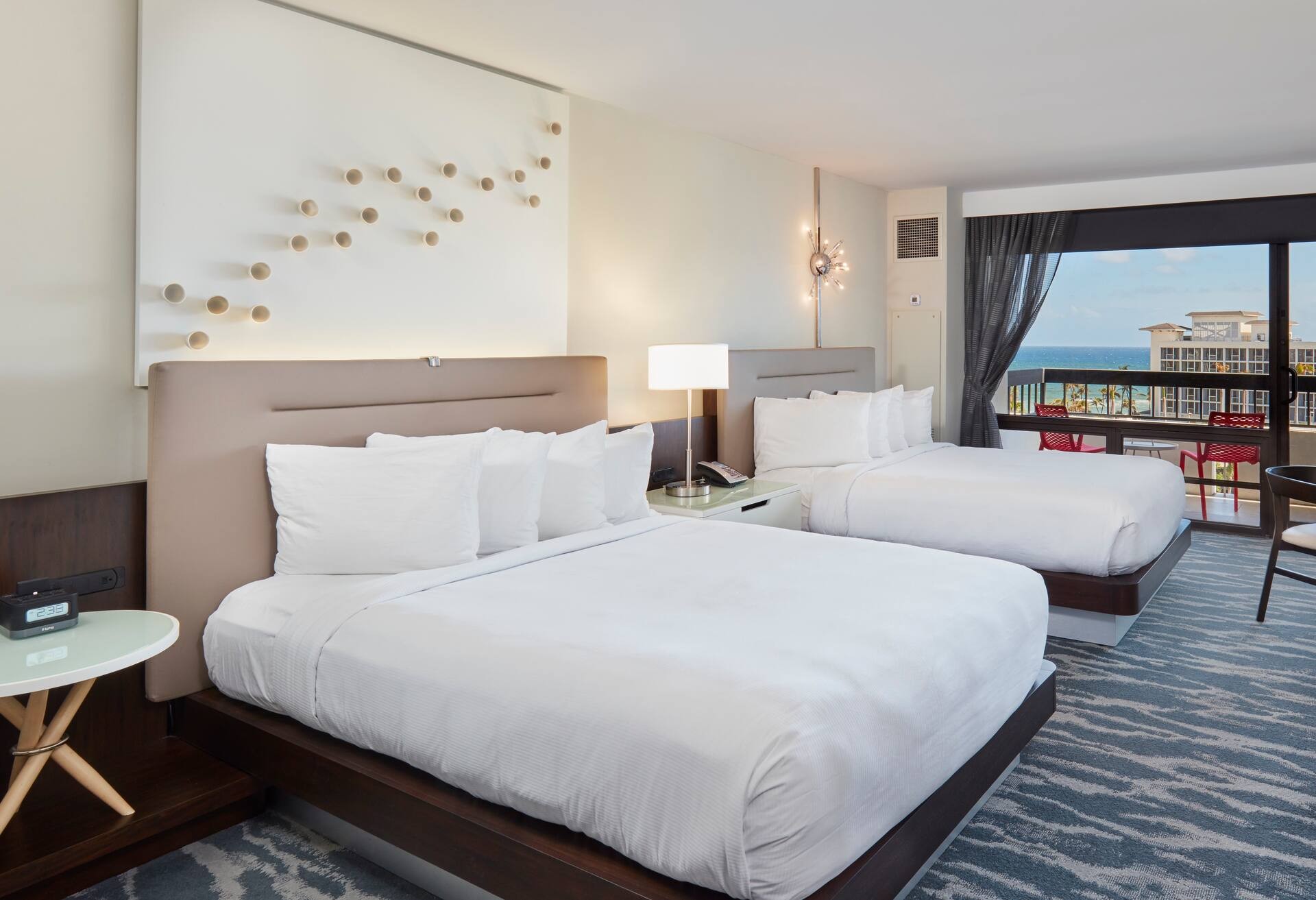 2 Queen Beds Balcony Ocean View